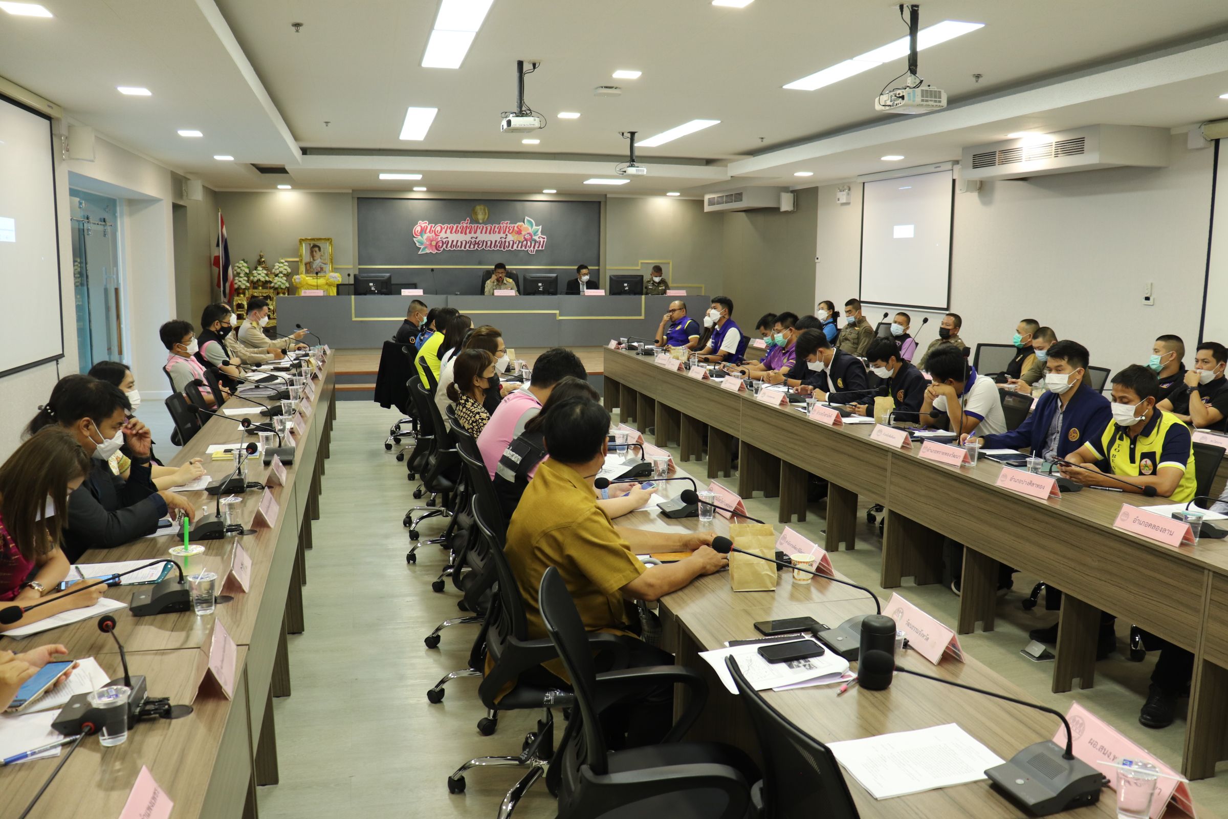 พช.กำแพงเพชร ร่วมประชุมศูนย์อำนวยการป้องกันและปราบปรามยาเสพติดจังหวัดกำแพงเพชร