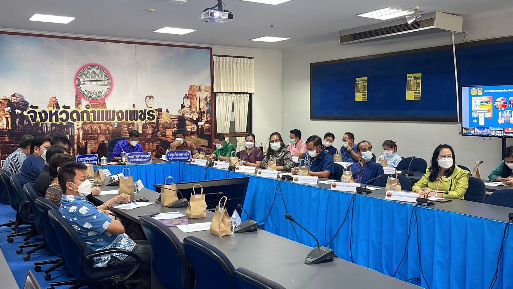 พช.กำแพงเพชร ร่วมประชุมขับเคลื่อนและติดตามนโยบายของรัฐบาลและภารกิจสำคัญของกระทรวงมหาดไทย เดือนกันยายน 2565