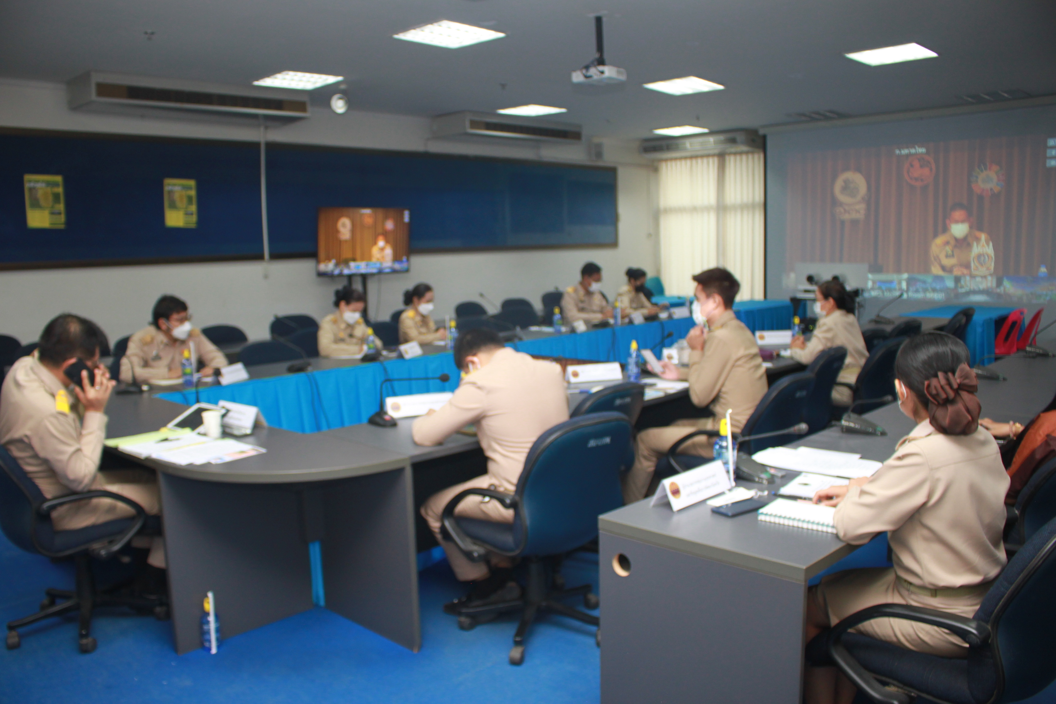 พช.กำแพงเพชร ร่วมประชุมการประชุมขับเคลื่อนและติดตามนโยบายของรัฐบาล และภารกิจสำคัญของสำนักงานปลัดกระทรวงมหาดไทย ประจำปีงบประมาณ พ.ศ.2565 (เดือนกันยายน 2565)