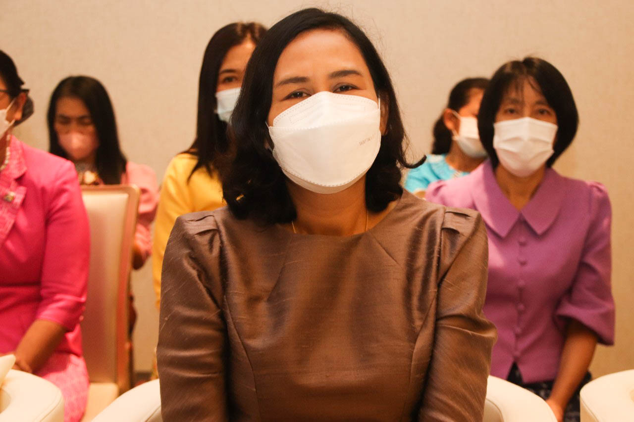 พช.กำแพงเพชร ร่วมโครงการสตรีภาคเหนือเมืองงาม สามวัฒนธรรม สืบสานส่งเสริมภูษาศิลป์ ก้าวไกลสู่สากล