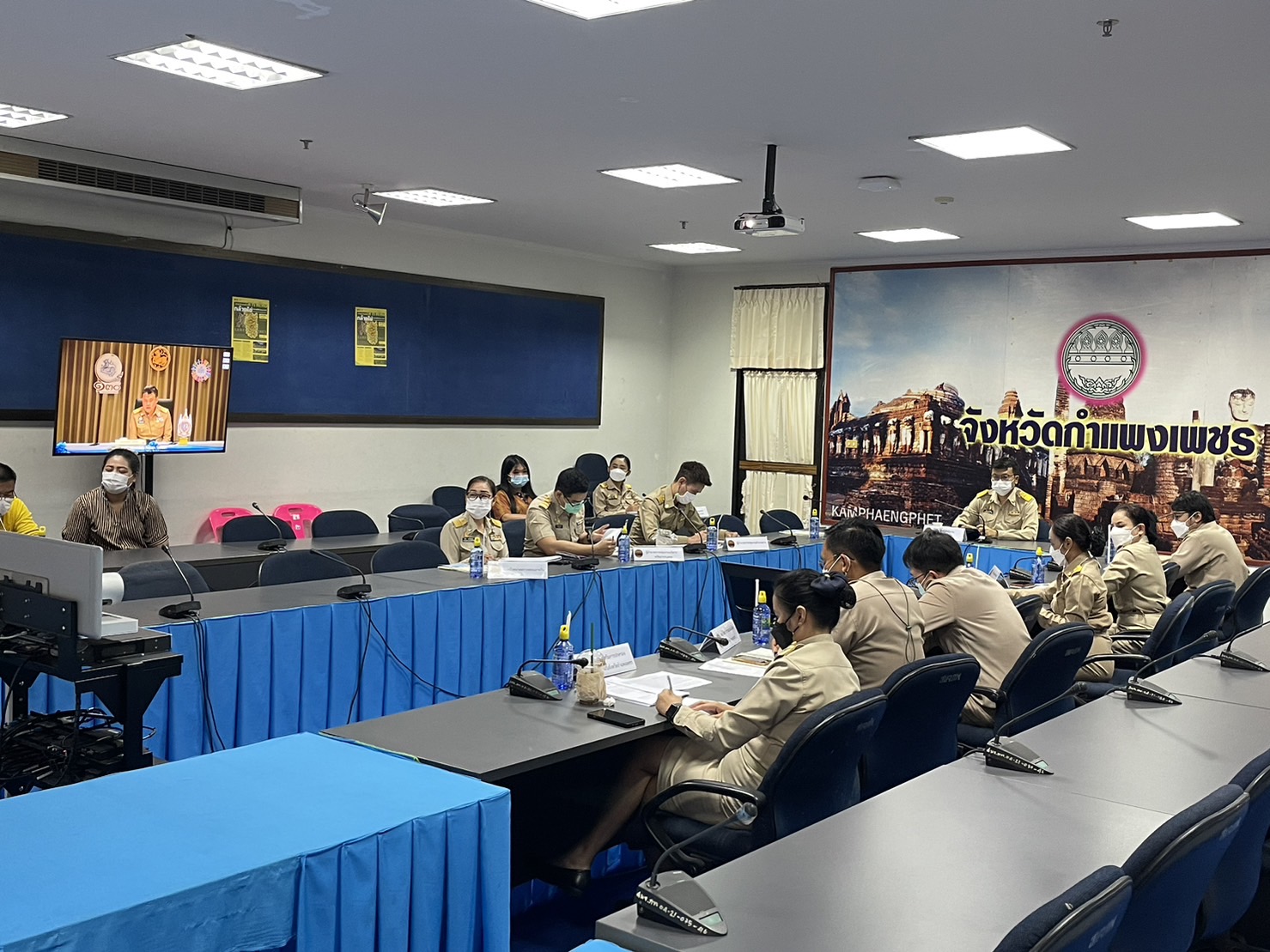 พช.กำแพงเพชร ร่วมประชุมการประชุมขับเคลื่อนและติดตามนโยบายของรัฐบาล และภารกิจสำคัญของสำนักงานปลัดกระทรวงมหาดไทย ประจำปีงบประมาณ พ.ศ.2565 (เดือนกันยายน 2565)