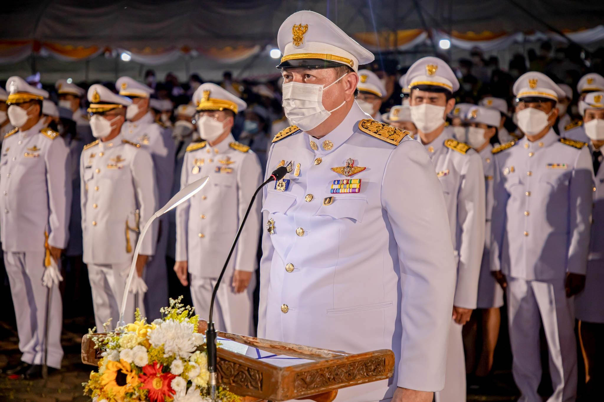พช.กำแพงเพชร ร่วมพิธีวางพวงมาลา น้อมรำลึกในพระมหากรุณาธิคุณ เนื่องในวันคล้ายวันสวรรคต รัชกาลที่ 9