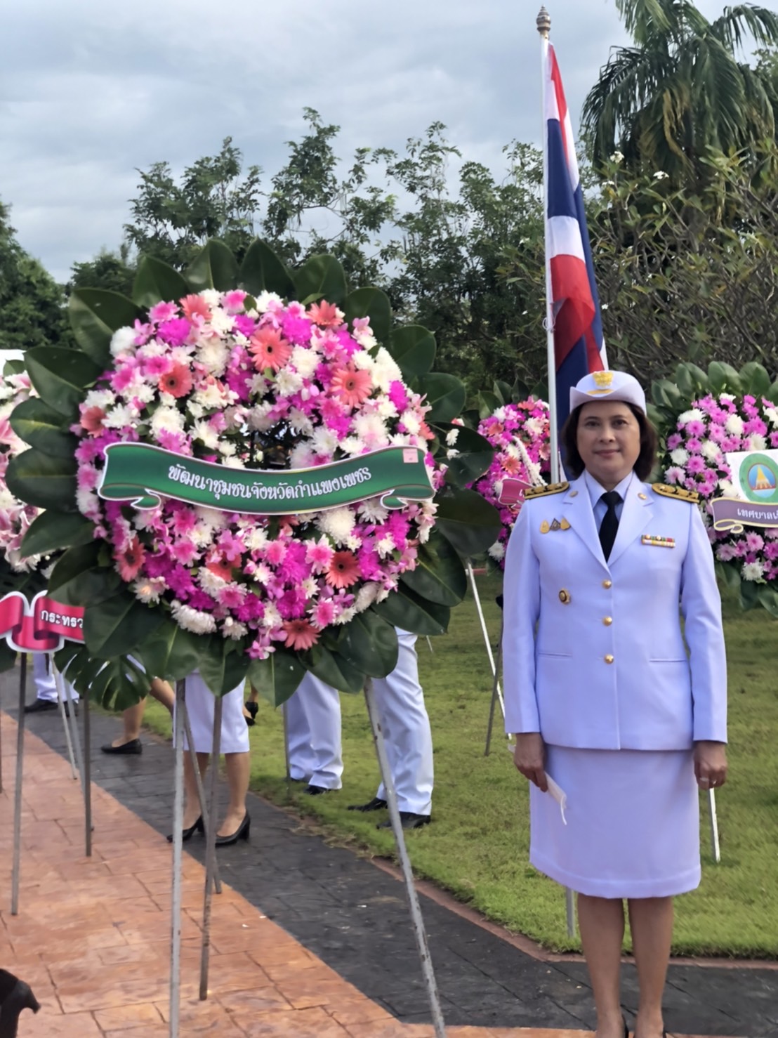 พช.กำแพงเพชร ร่วมพิธีน้อมรำลึกเนื่องในวันคล้ายวันสวรรคตพระบาทสมเด็จพระจุลจอมเกล้าเจ้าอยู่หัว 23 ตุลาคม 2565