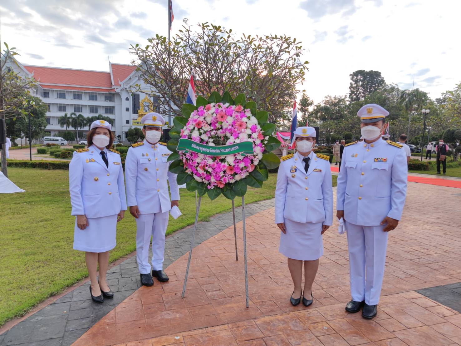 พช.กำแพงเพชร ร่วมพิธีน้อมรำลึกเนื่องในวันคล้ายวันสวรรคตพระบาทสมเด็จพระจุลจอมเกล้าเจ้าอยู่หัว 23 ตุลาคม 2565