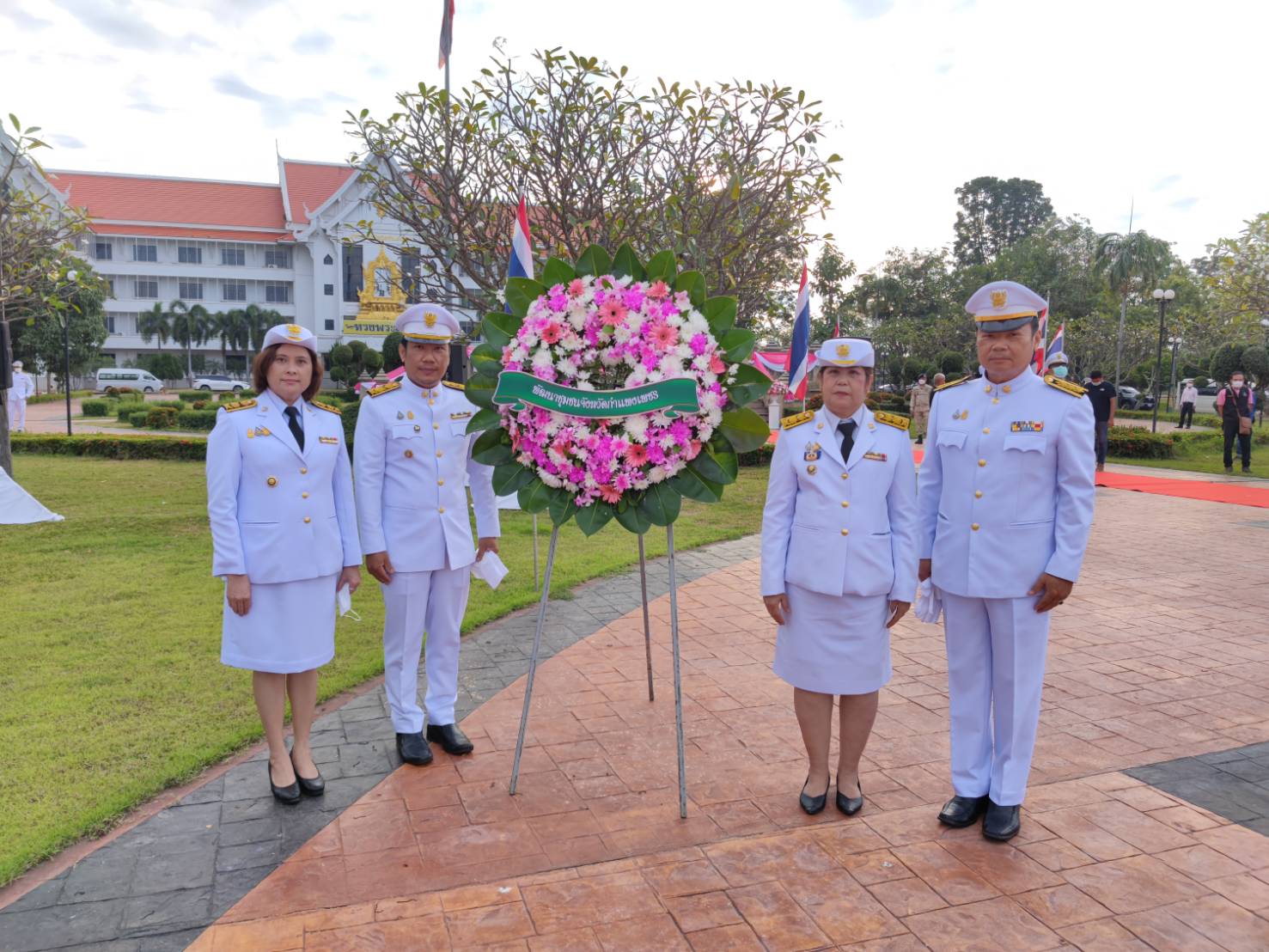 พช.กำแพงเพชร ร่วมพิธีน้อมรำลึกเนื่องในวันคล้ายวันสวรรคตพระบาทสมเด็จพระจุลจอมเกล้าเจ้าอยู่หัว 23 ตุลาคม 2565