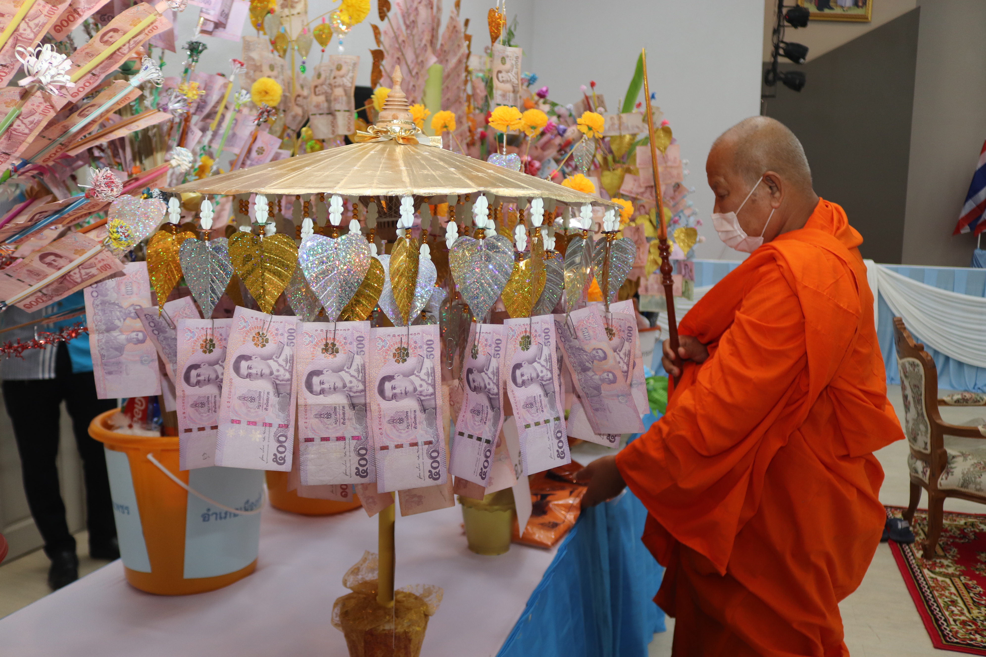 กำแพงเพชรจัดงานมหกรรมกองทุนแม่ของแผ่นดินจังหวัดกำแพงเพชรและพิธีมอบเงินพระราชทานขวัญถุงกองทุนแม่ของแผ่นดิน ประจำปี 2565