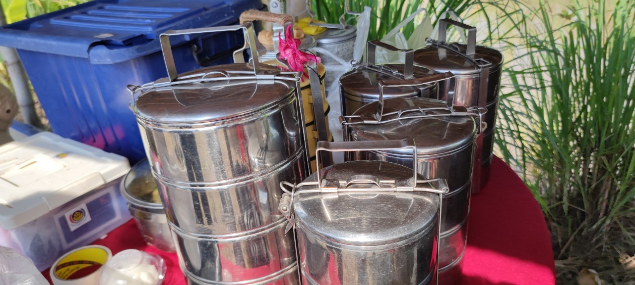 ผู้ตรวจราชการกรมการพัฒนาชุมชน ร่วมกิจกรรมเอามื้อสามัคคี โคก หนอง นา โมเดล จังหวัดกำแพงเพชร