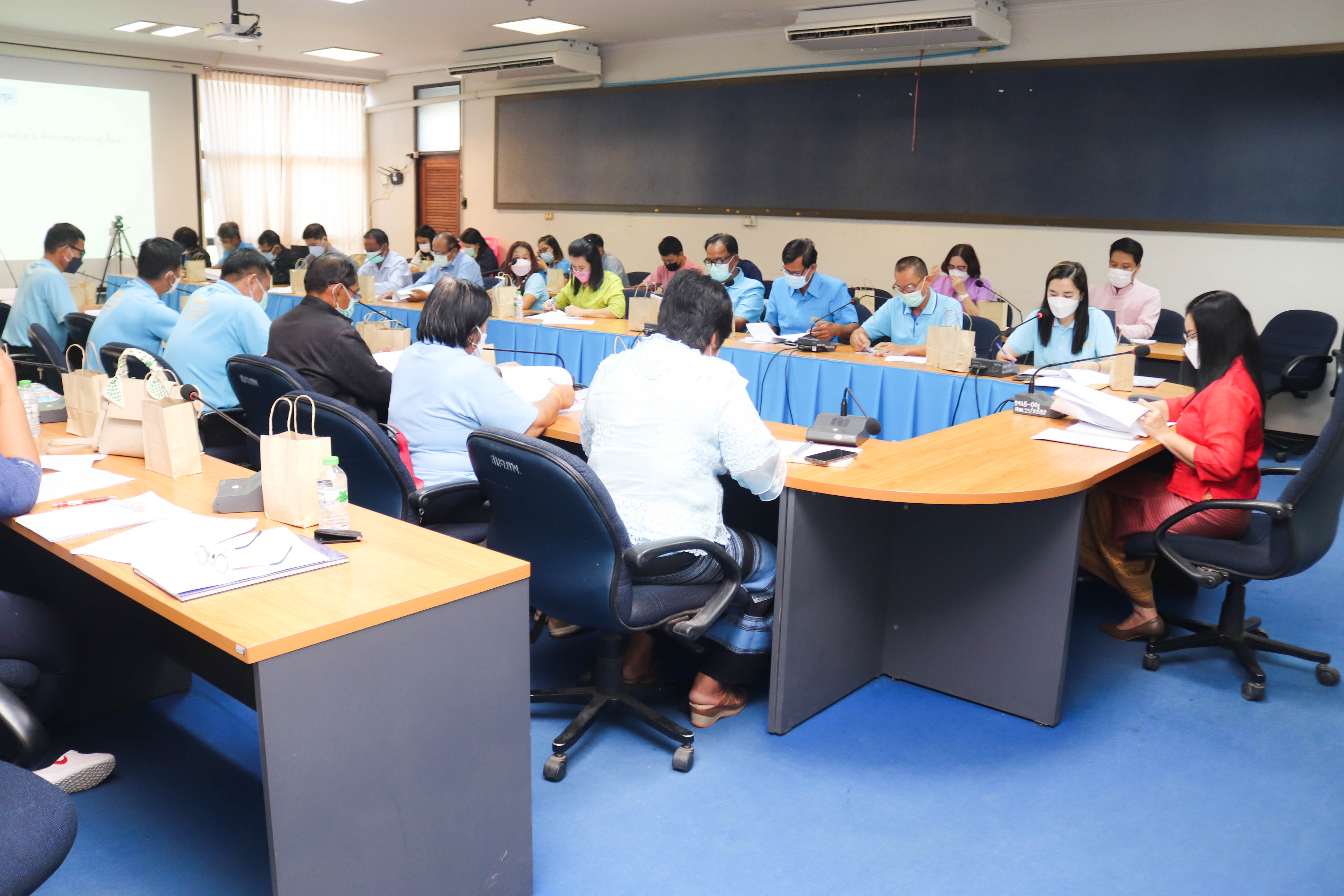 พช.กำแพงเพชร จัดประชุมคณะกรรมการเครือข่ายกองทุนแม่ของแผ่นดินจังหวัดกำแพงเพชร ครั้งที่ 3/2565