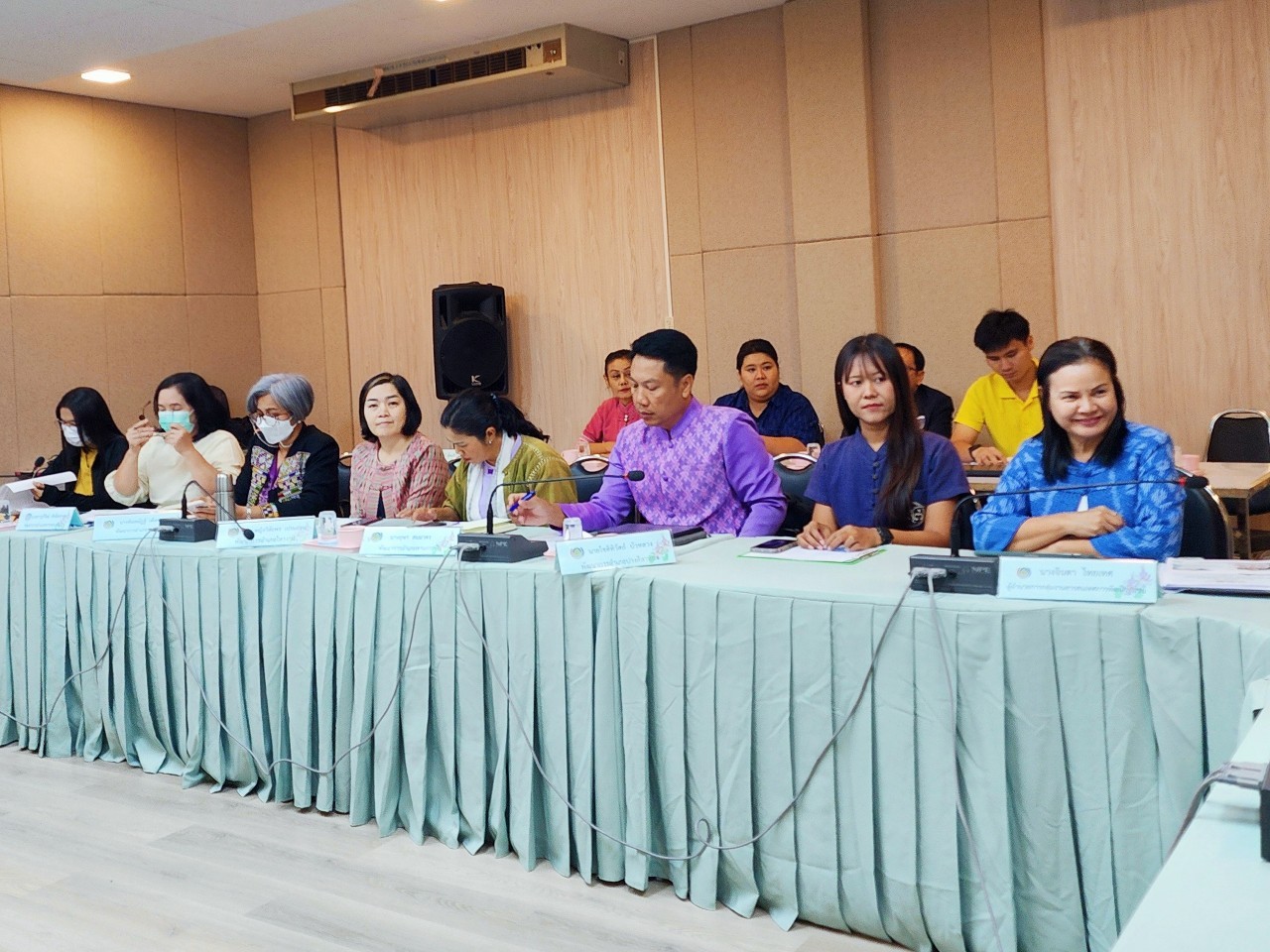 พช.กำแพงเพชร ดำเนินการประชุมชี้แจงแนวทางการดำเนินงานการจัดเก็บข้อมูลความจำเป็นพื้นฐาน (จปฐ.) และข้อมูลพื้นฐานระดับหมู่บ้าน (กชช. 2ค) ปี 2568