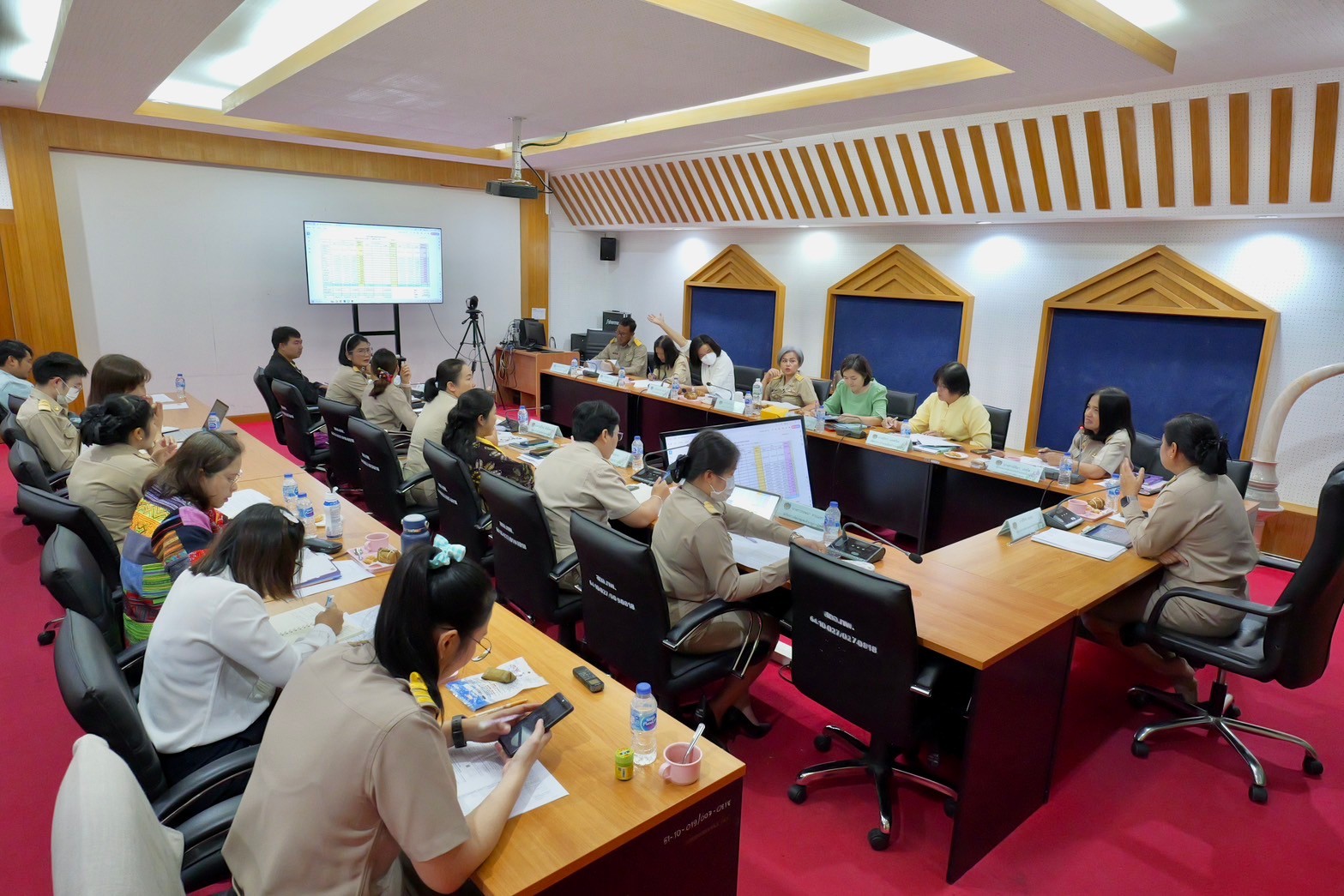 พช.กำแพงเพชร จัดการประชุมผู้อำนวยการกลุ่มงาน พัฒนาการอำเภอ และนักวิชาการพัฒนาชุมชน ครั้งที่ 10/2567