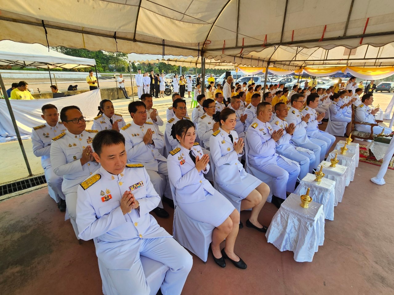 พช.กำแพงเพชร ร่วมกิจกรรมเนื่องในเนื่องในวันคล้ายวันพระบรมราชสมภพ พระบาทสมเด็จพระบรมชนกาธิเบศร มหาภูมิพลอดุลยเดชมหาราช บรมนาถบพิตร วันชาติ และวันพ่อแห่งชาติ 5 ธันวาคม