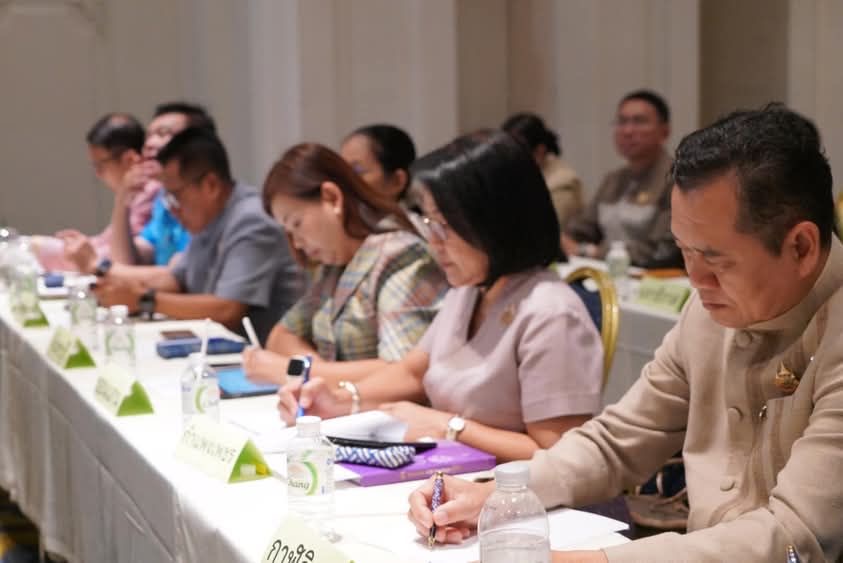 พช.กำแพงเพชร เข้าร่วมการประชุมกรมการพัฒนาชุมชน ครั้งที่ 12/2567
