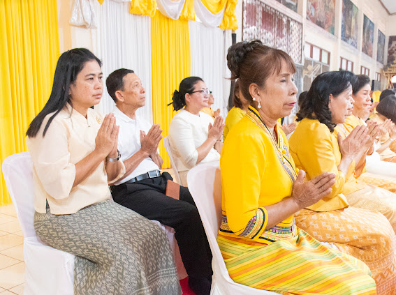พช.กำแพงเพชร ร่วมประกอบพิธีเจริญพระพุทธมนต์ถวายพระราชกุศล พระบาทสมเด็จพระบรมชนกาธิเบศร มหาภูมิพลอดุลยเดชมหาราช บรมนาถบพิตร เนื่องในวันคล้ายวันพระบรมราชสมภพ 5 ธันวาคม