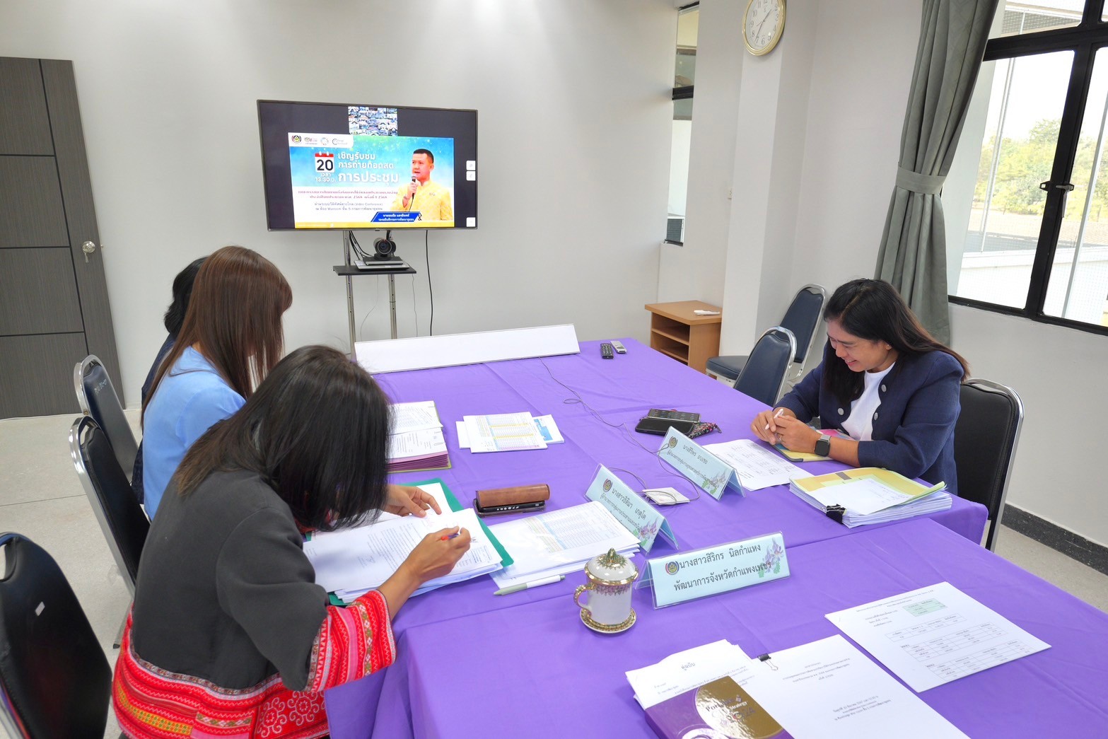 พช.กำแพงเพชร ร่วมรับชมการประชุมคณะกรรมการติดตามเร่งรัดการใช้จ่ายงบประมาณรายจ่าย ประจำปีงบประมาณ พ.ศ. 2568 ครั้งที่ 1/2568