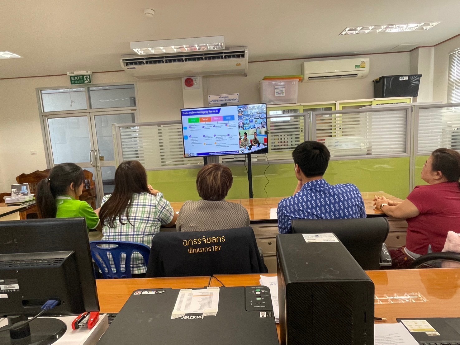 พช.กำแพงเพชร เข้าร่วมการประชุมชี้แจงแนวทางการดำเนินงานการบริหารการจัดเก็บและใช้ประโยชน์ข้อมูล จปฐ. และข้อมูล กชช.2ค ปี 2568