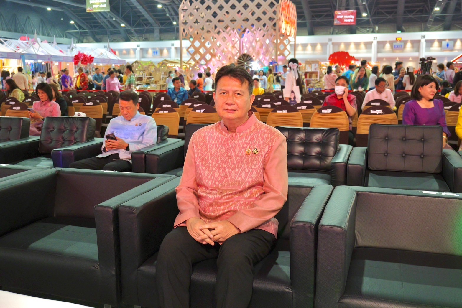 พช.กำแพงเพชร ร่วมพิธีเปิดสุดยิ่งใหญ่ !! “OTOP City 2024 Happy Market” กระทรวงมหาดไทยมอบความสุขให้คนไทยส่งท้ายปลายปี