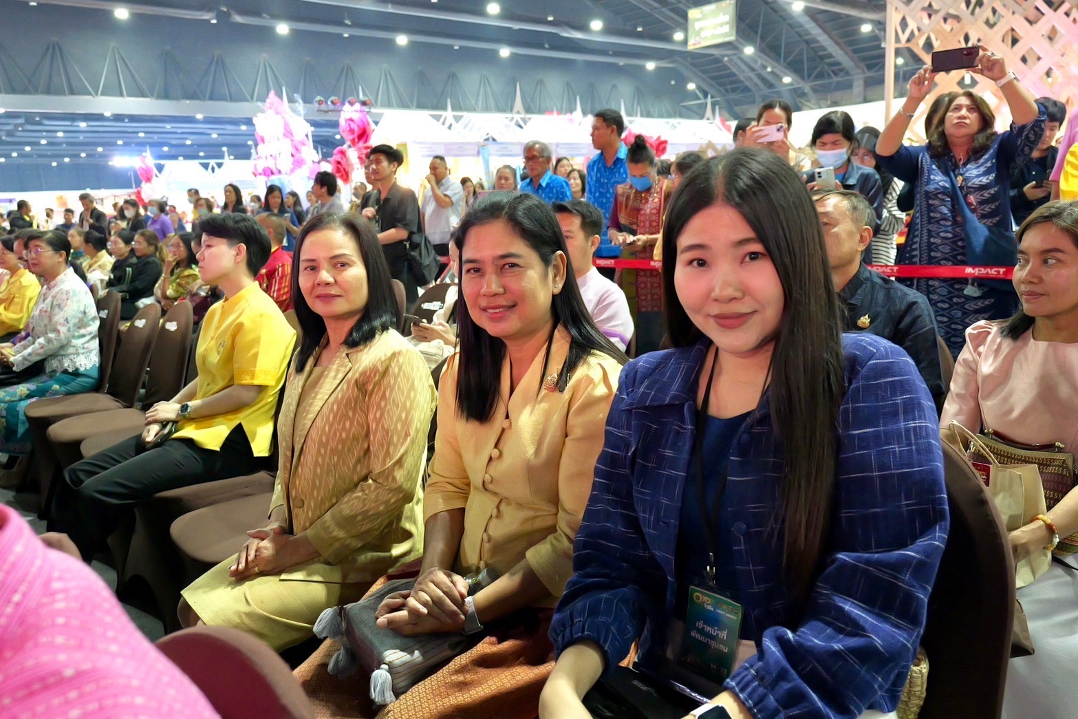พช.กำแพงเพชร ร่วมพิธีเปิดสุดยิ่งใหญ่ !! “OTOP City 2024 Happy Market” กระทรวงมหาดไทยมอบความสุขให้คนไทยส่งท้ายปลายปี