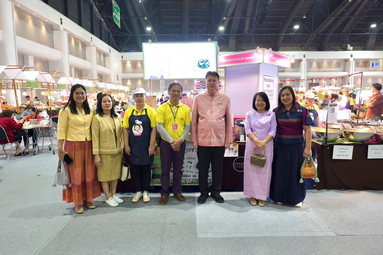 พช.กำแพงเพชร ร่วมพิธีเปิดสุดยิ่งใหญ่ !! “OTOP City 2024 Happy Market” กระทรวงมหาดไทยมอบความสุขให้คนไทยส่งท้ายปลายปี