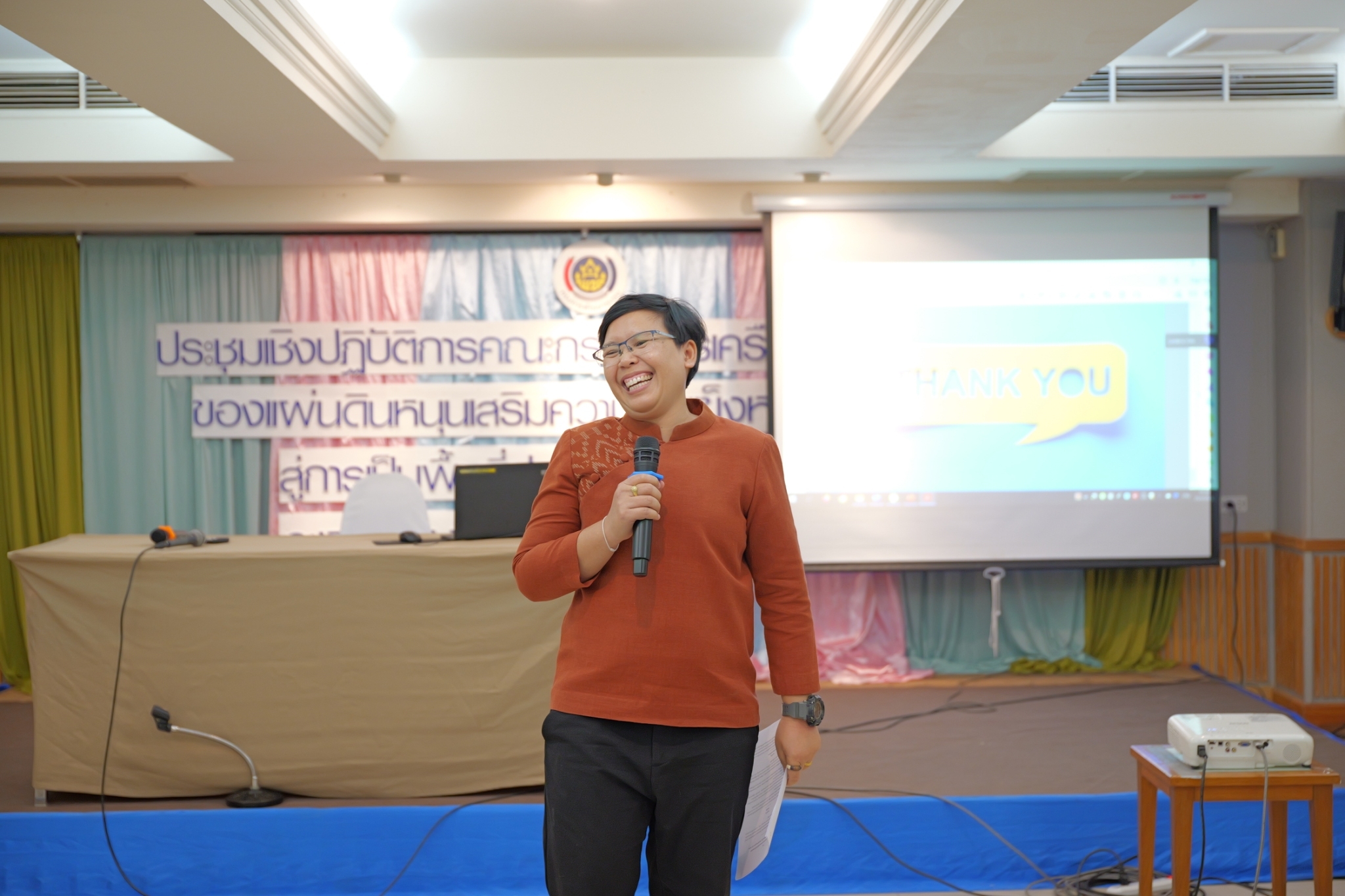 พช.กำแพงเพชร จัดการประชุมเชิงปฏิบัติการคณะกรรมการเครือข่ายกองทุนแม่ของแผ่นดิน หนุนเสริมความเข้มแข็งหมู่บ้านชุมชน สู่การเป็นพื้นที่ปลอดภัยจากยาเสพติด