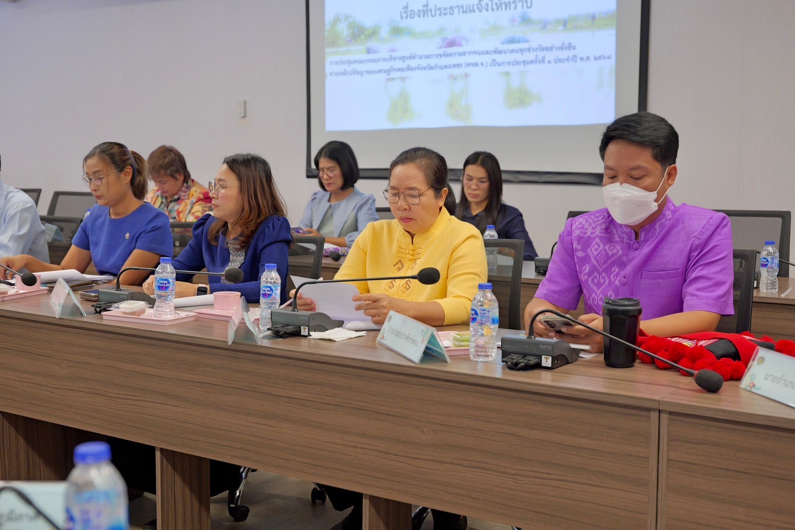 พช.กำแพงเพชร จัดการประชุมคณะกรรมการบริหารศูนย์อำนวยการขจัดความยากจนและพัฒนาคนทุกช่วงวัยอย่างยั่นยืน ตามหลักปรัชญาของเศรษฐกิจพอเพียงจังหวัดกำแพงเพชร (คจพ.จ.)  ครั้งที่ 1/2568