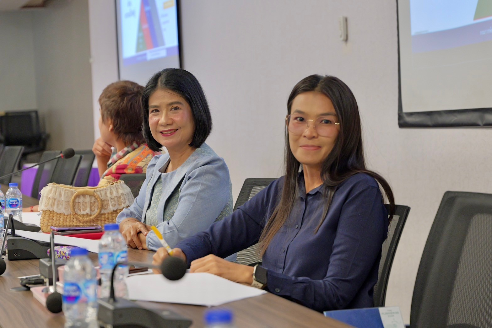 พช.กำแพงเพชร จัดการประชุมคณะกรรมการบริหารศูนย์อำนวยการขจัดความยากจนและพัฒนาคนทุกช่วงวัยอย่างยั่นยืน ตามหลักปรัชญาของเศรษฐกิจพอเพียงจังหวัดกำแพงเพชร (คจพ.จ.)  ครั้งที่ 1/2568