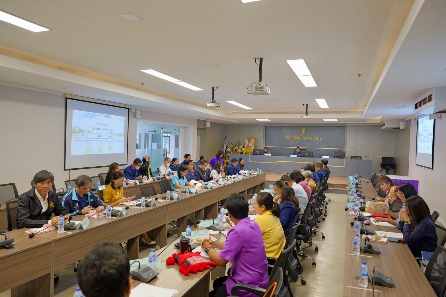 พช.กำแพงเพชร จัดการประชุมคณะกรรมการบริหารศูนย์อำนวยการขจัดความยากจนและพัฒนาคนทุกช่วงวัยอย่างยั่นยืน ตามหลักปรัชญาของเศรษฐกิจพอเพียงจังหวัดกำแพงเพชร (คจพ.จ.)  ครั้งที่ 1/2568