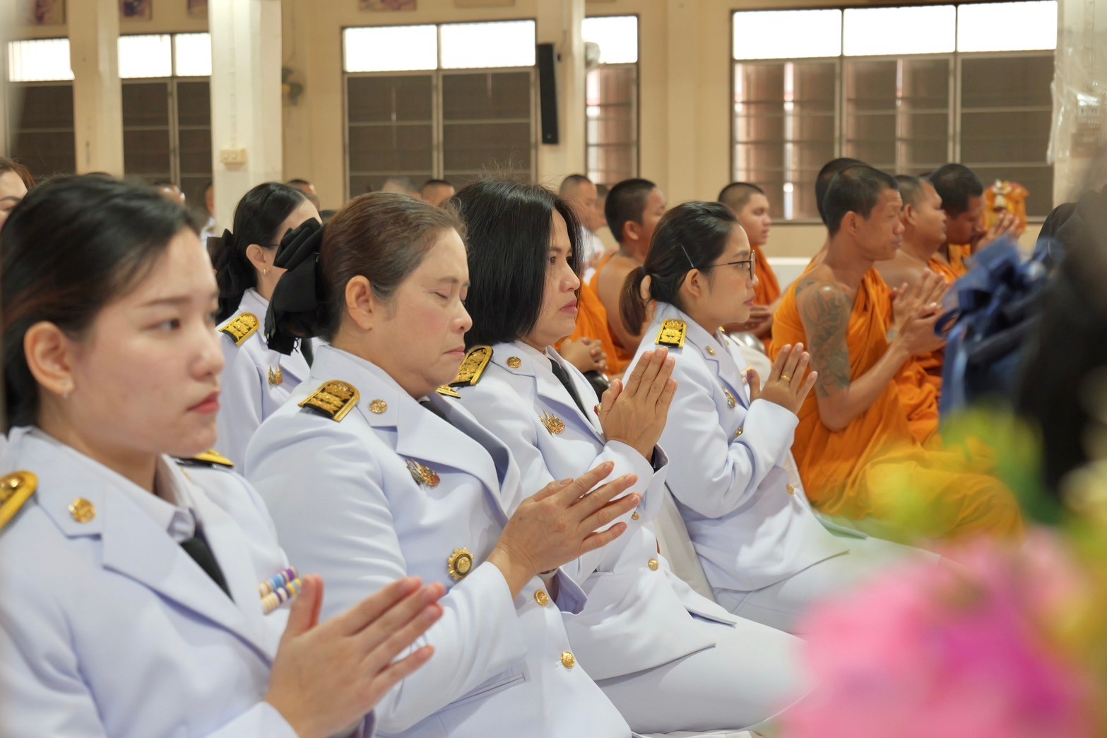 พช.กำแพงเพชร ร่วมพิธีทำบุญตักบาตรถวายพระราชกุศล เฉลิมพระเกียรติ สมเด็จพระเจ้าลูกเธอ เจ้าฟ้าสิริวัณณวรี นารีรัตนราชกัญญา เนื่องในโอกาสวันคล้ายวันประสูติ 8 มกราคม 2568