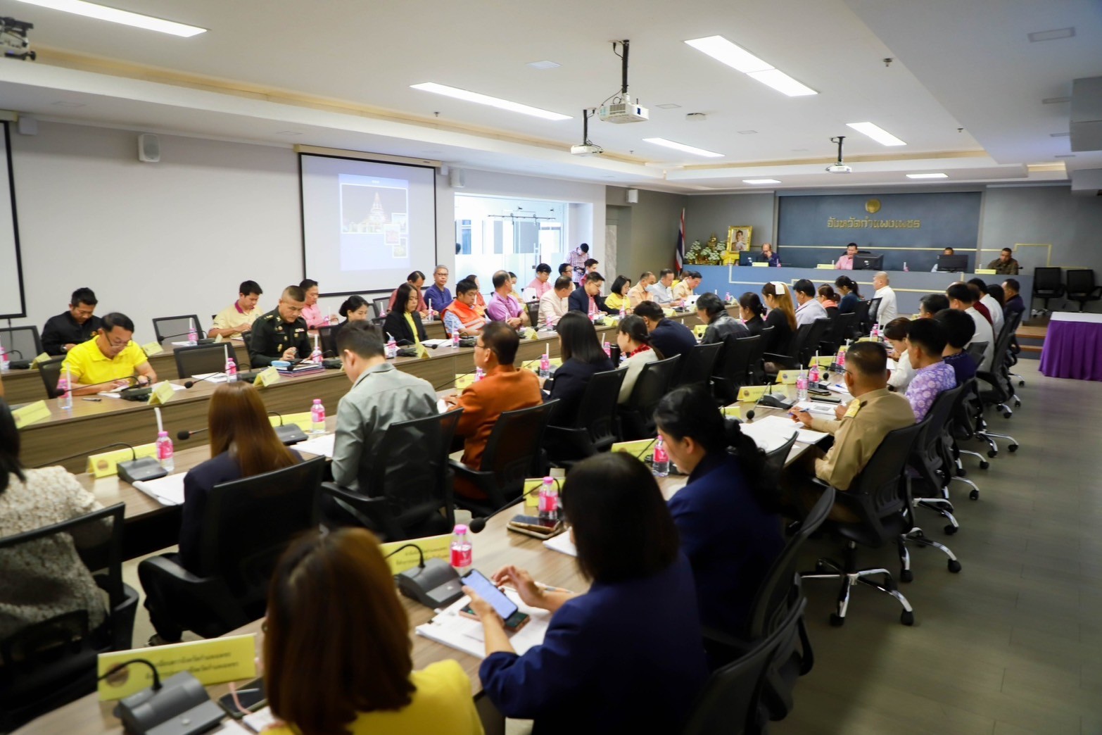 พช.กำแพงเพชร ร่วมการประชุมคณะกรรมการอำนวยการ คณะกรรมการจัดงาน และคณะทำงานจัดงานประเพณี “นบพระ-เล่นเพลง และงานกาชาดจังหวัดกำแพงเพชร” ประจำปี พ.ศ. 2568