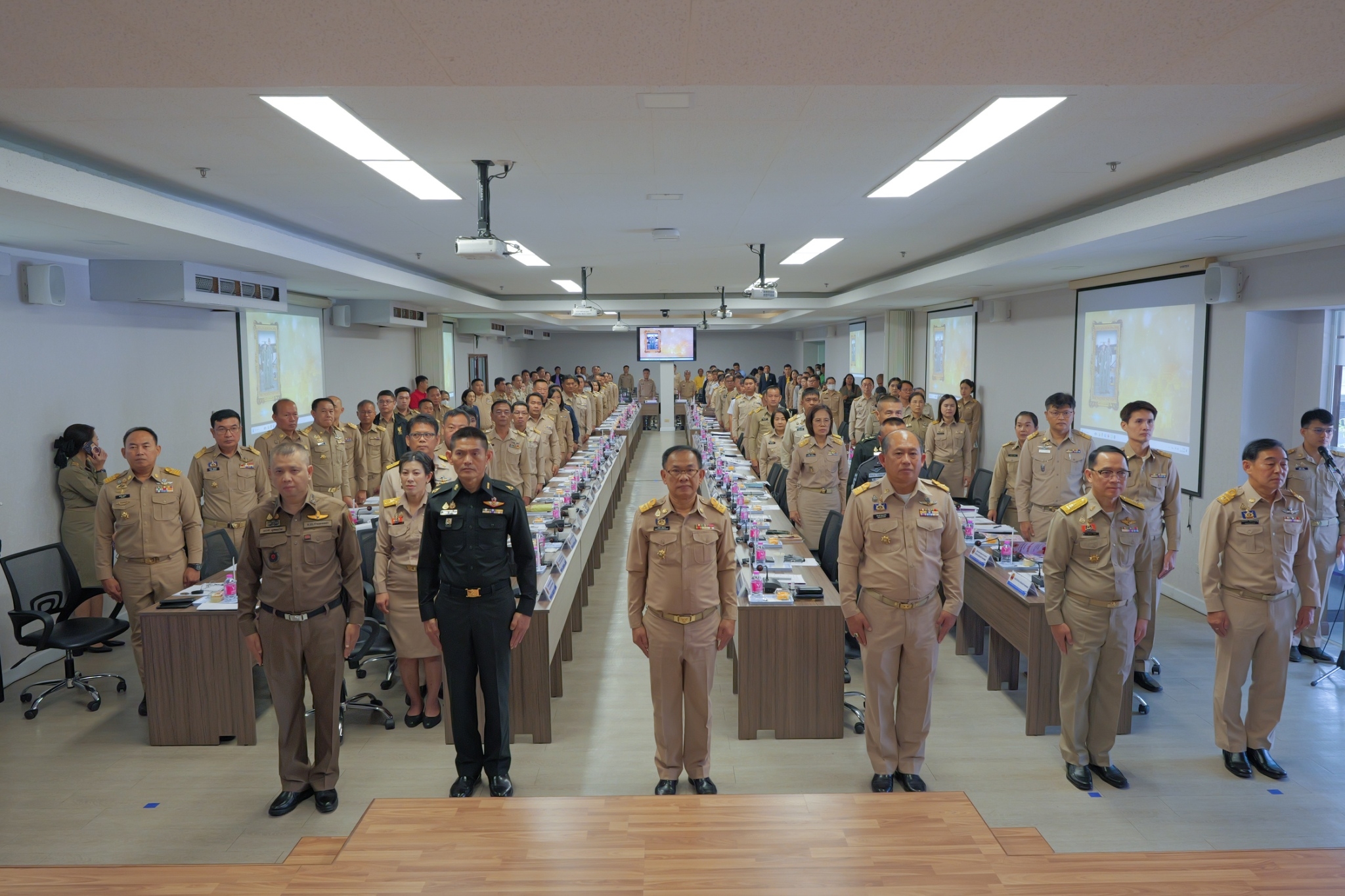 พช.กำแพงเพชร ร่วมการประชุมคณะกรมการจังหวัดและหัวหน้าส่วนราชการประจำเดือนมกราคม 2568