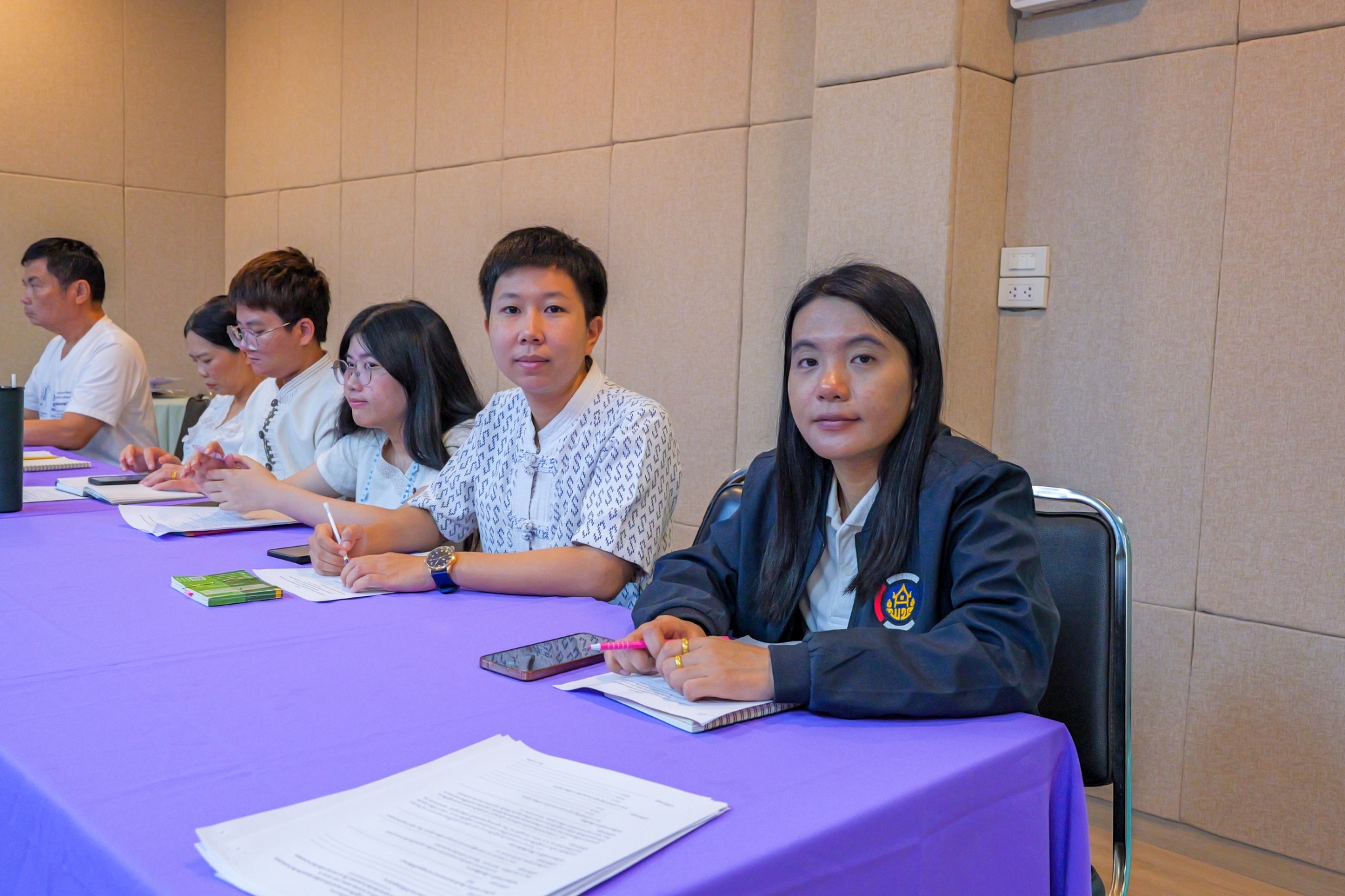พช.กำแพงเพชร จัดการประชุมมอบนโยบายแนวทางการดำเนินกิจกรรม และกำหนดตัวชี้วัดการปฏิบัติราชการ ประจำปีงบประมาณ พ.ศ. 2568