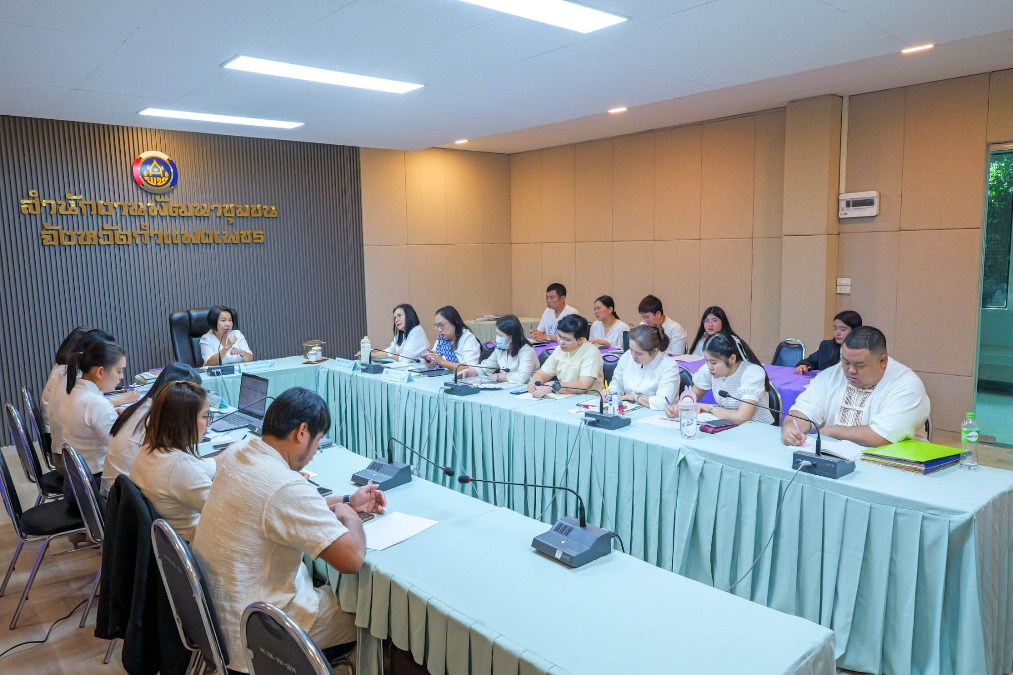 พช.กำแพงเพชร จัดการประชุมมอบนโยบายแนวทางการดำเนินกิจกรรม และกำหนดตัวชี้วัดการปฏิบัติราชการ ประจำปีงบประมาณ พ.ศ. 2568