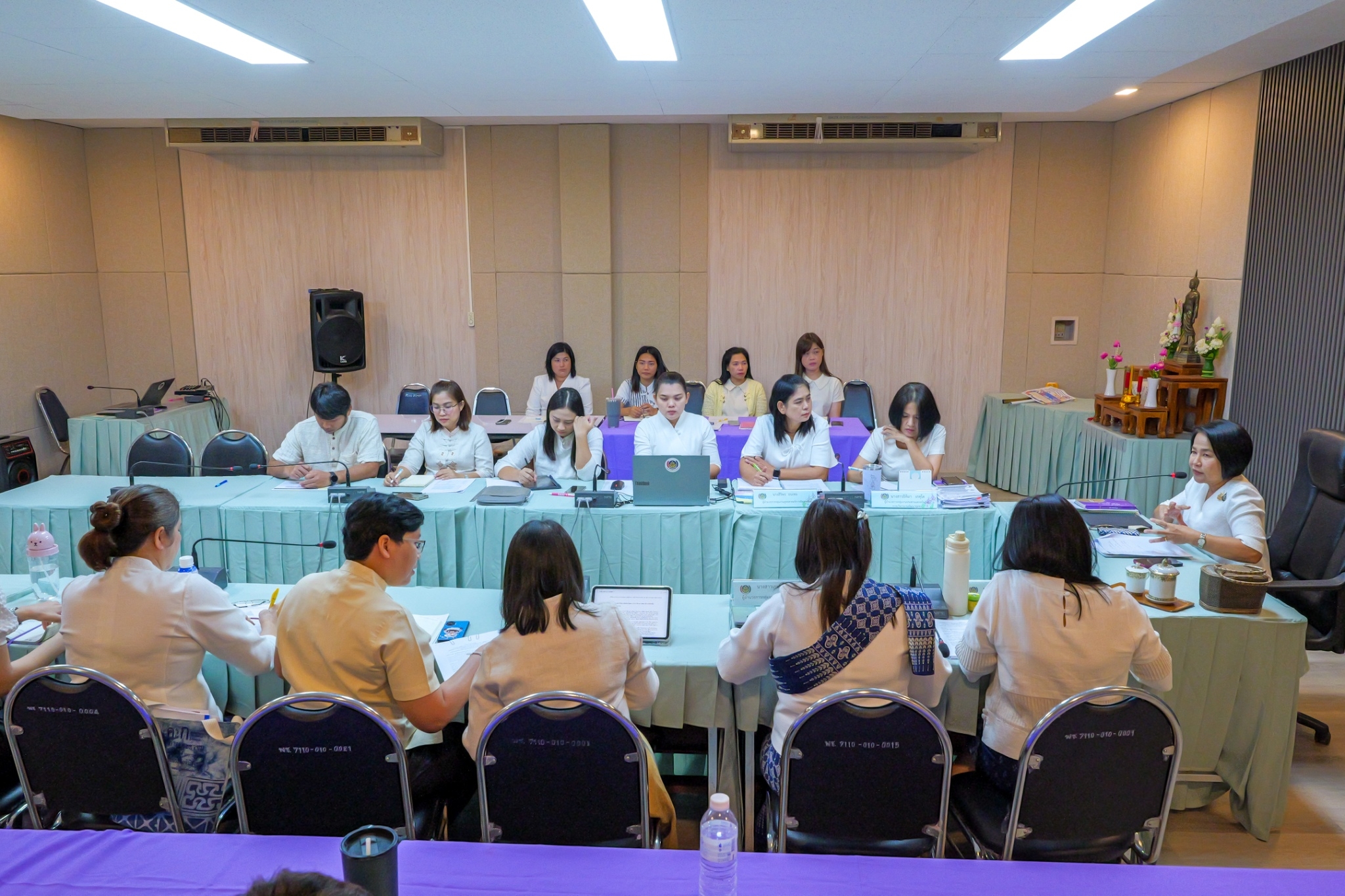 พช.กำแพงเพชร จัดการประชุมมอบนโยบายแนวทางการดำเนินกิจกรรม และกำหนดตัวชี้วัดการปฏิบัติราชการ ประจำปีงบประมาณ พ.ศ. 2568