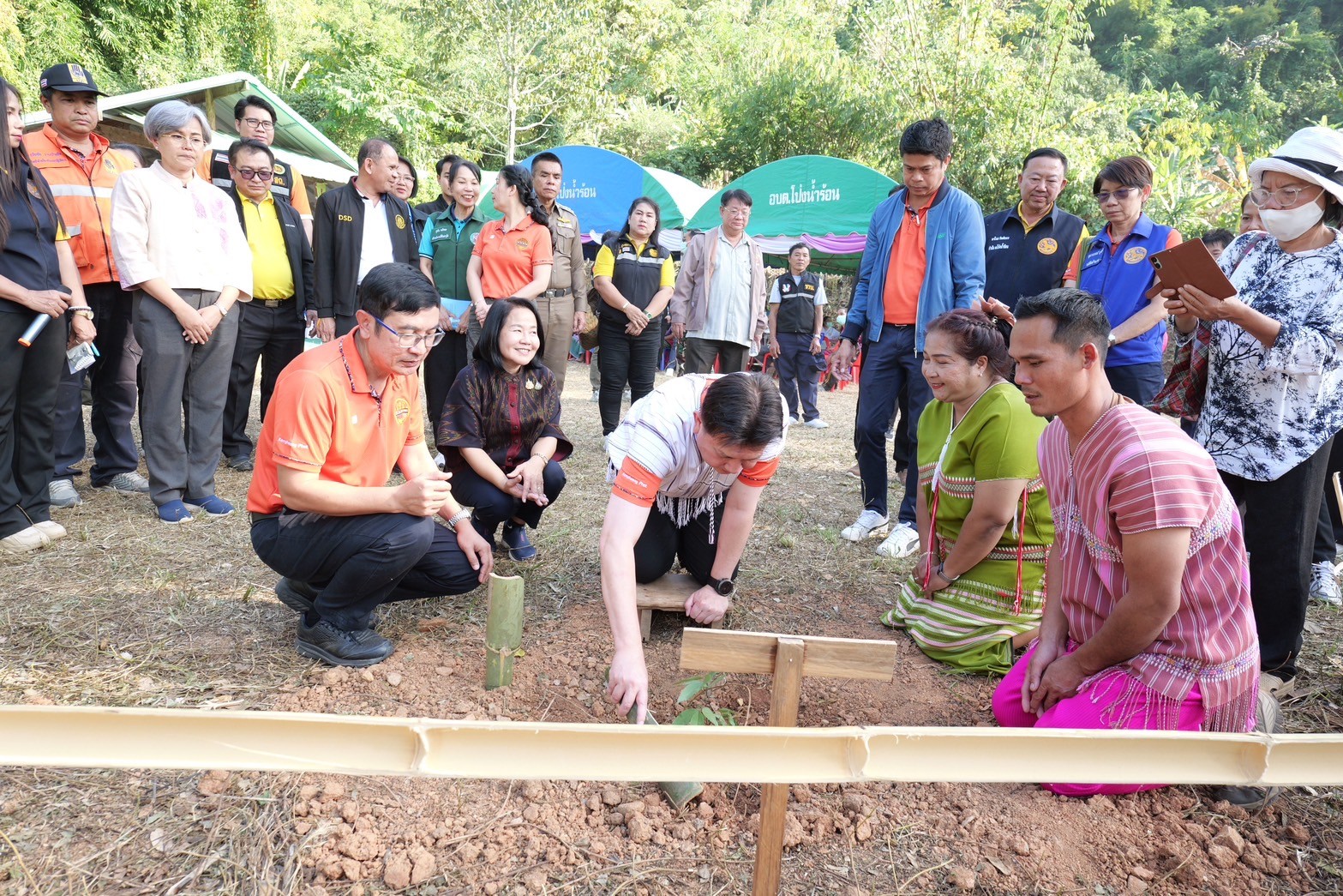 พช.กำแพงเพชร ร่วมลงพื้นที่ตามโครงการ “ผู้ว่าฯ สัญจร” เพื่อขับเคลื่อนการพัฒนาและศึกษาศักยภาพพื้นที่สู่เป้าหมายการพัฒนาที่ยั่งยืน ประจำปี 2568 ในเขตพื้นที่ บ้านวุ้งกะสัง หมู่ 10 ตำบลโป่งน้ำร้อน อำเภอคลองลาน