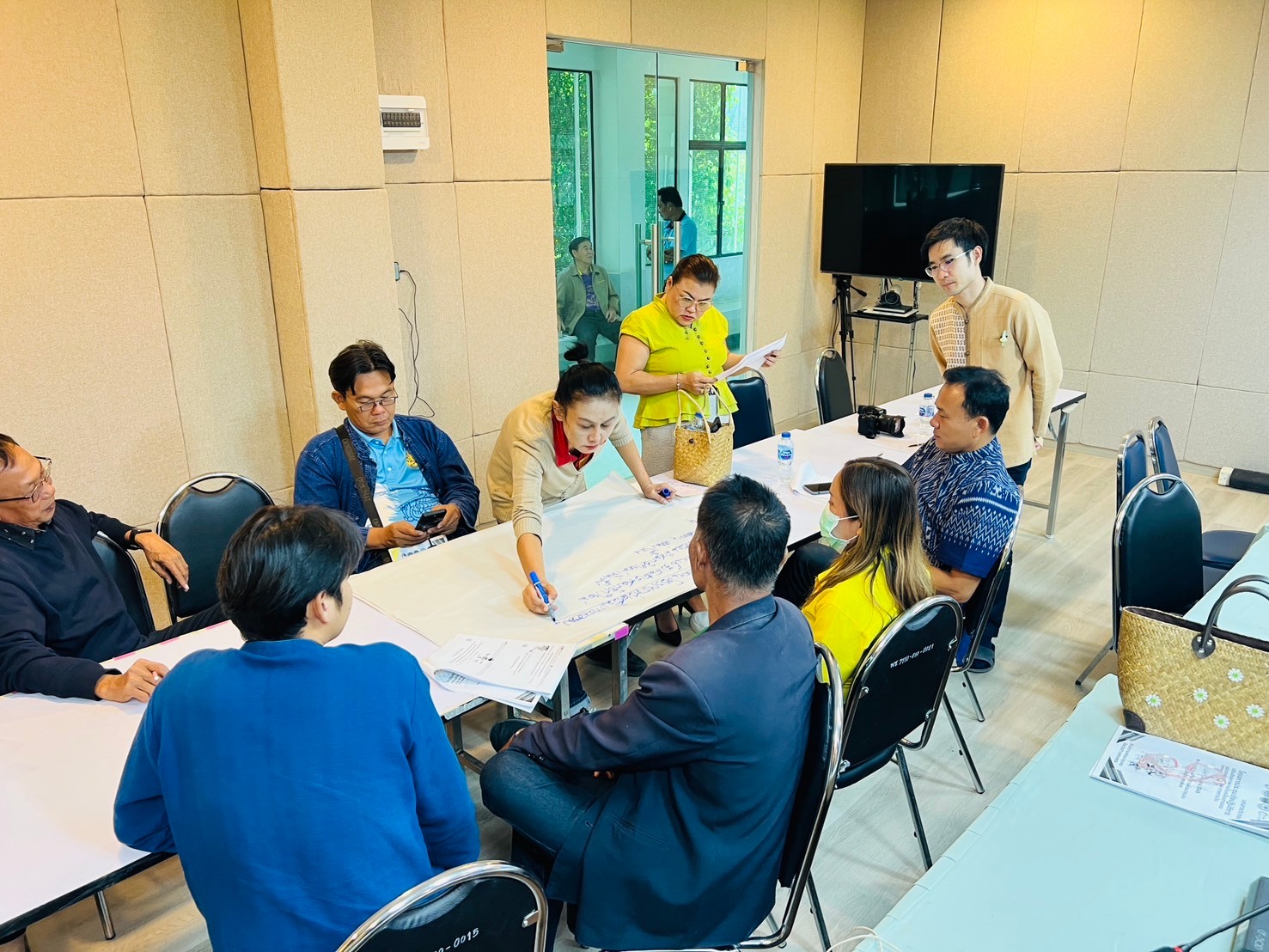 พช.กำแพงเพชร จัดการประชุมเชิงปฏิบัติการเสริมศักยภาพการขับเคลื่อนการออมและการพัฒนาทักษะทางการเงิน