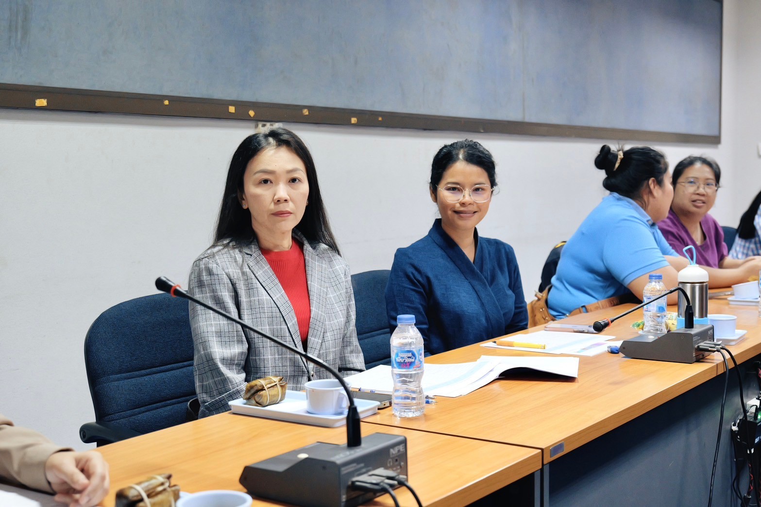พช.กำแพงเพชร จัดการประชุมเชิงปฏิบัติการคณะกรรมการบริหารตลาดนัดคนไทยยิ้มได้ และเจ้าหน้าที่พัฒนาชุมชน