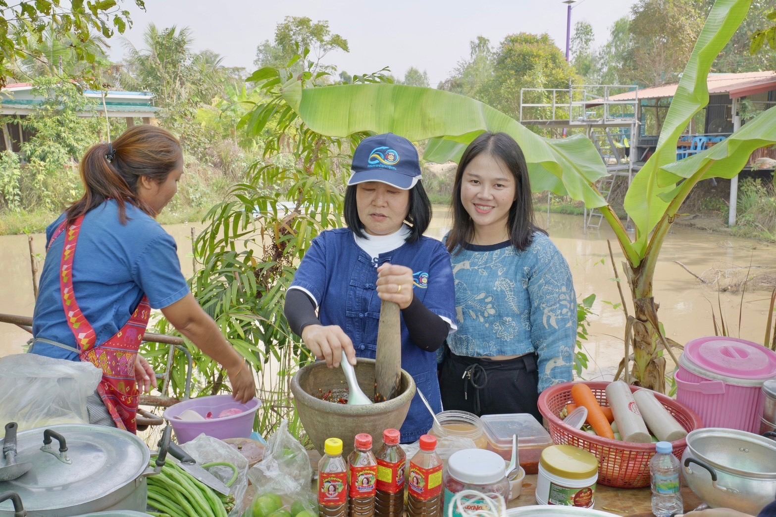 พช.กำแพงเพชร จัดกิจกรรมเอามื้อสามัคคี ทำความดีถวายเป็นพระราชกุศล และกิจกรรมวันดินโลก ระดับจังหวัด ประจำเดือนมกราคม 2568