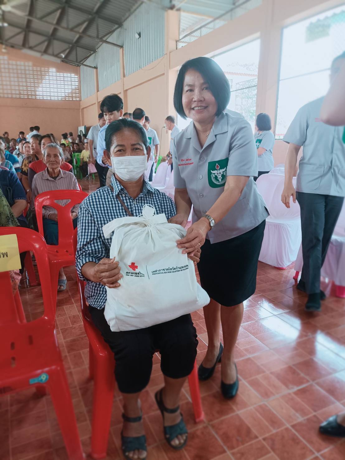 พช.กำแพงเพชร ร่วมการออกหน่วยบำบัดทุกข์ บำรุงสุขสร้างรอยยิ้มให้ประชาชน ในพื้นที่อำเภอบึงสามัคคี