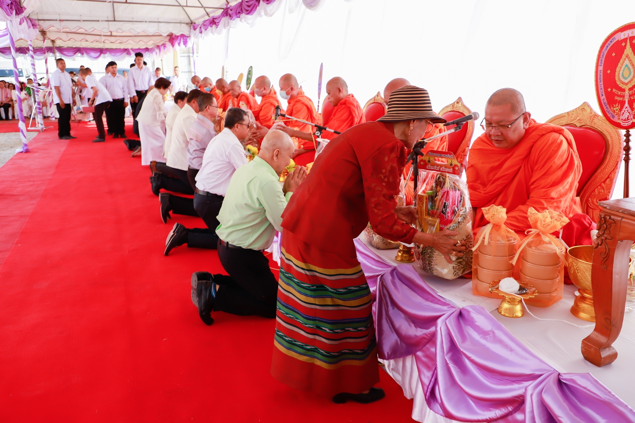พช.กำแพงเพชร ร่วมพิธีวางศิลาฤกษ์อาคารอุบัติเหตุฉุกเฉิน ผู้ป่วยนอกและบำบัดรักษา โรงพยาบาลกำแพงเพชร