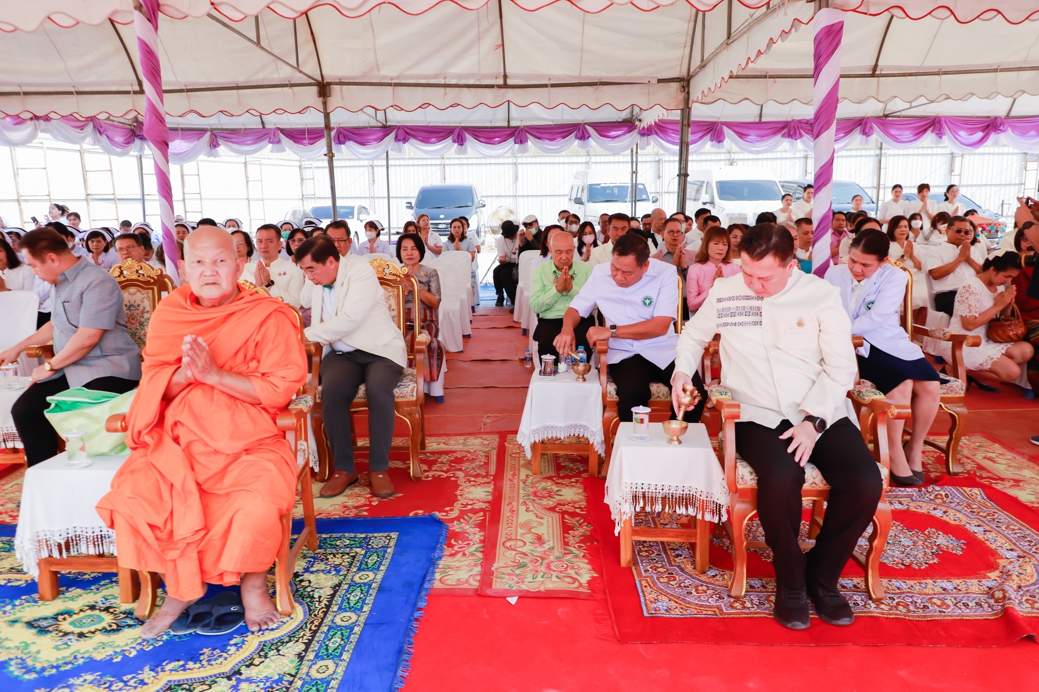 พช.กำแพงเพชร ร่วมพิธีวางศิลาฤกษ์อาคารอุบัติเหตุฉุกเฉิน ผู้ป่วยนอกและบำบัดรักษา โรงพยาบาลกำแพงเพชร