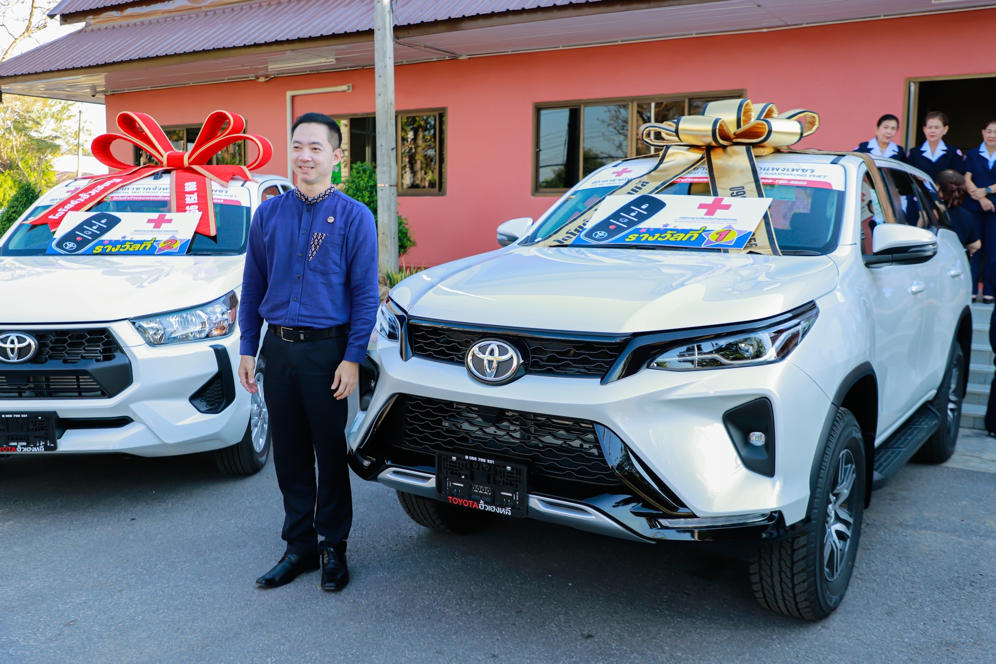 พช.กำแพงเพชร ร่วมพิธีมอบรางวัลสลากกาชาดประจำปี 2568 ให้กับผู้โชคดีที่ได้รับรางวัลใหญ่ ที่เข้าร่วมในกิจกรรม “สลากกาชาดการกุศล”กำแพงเพชร