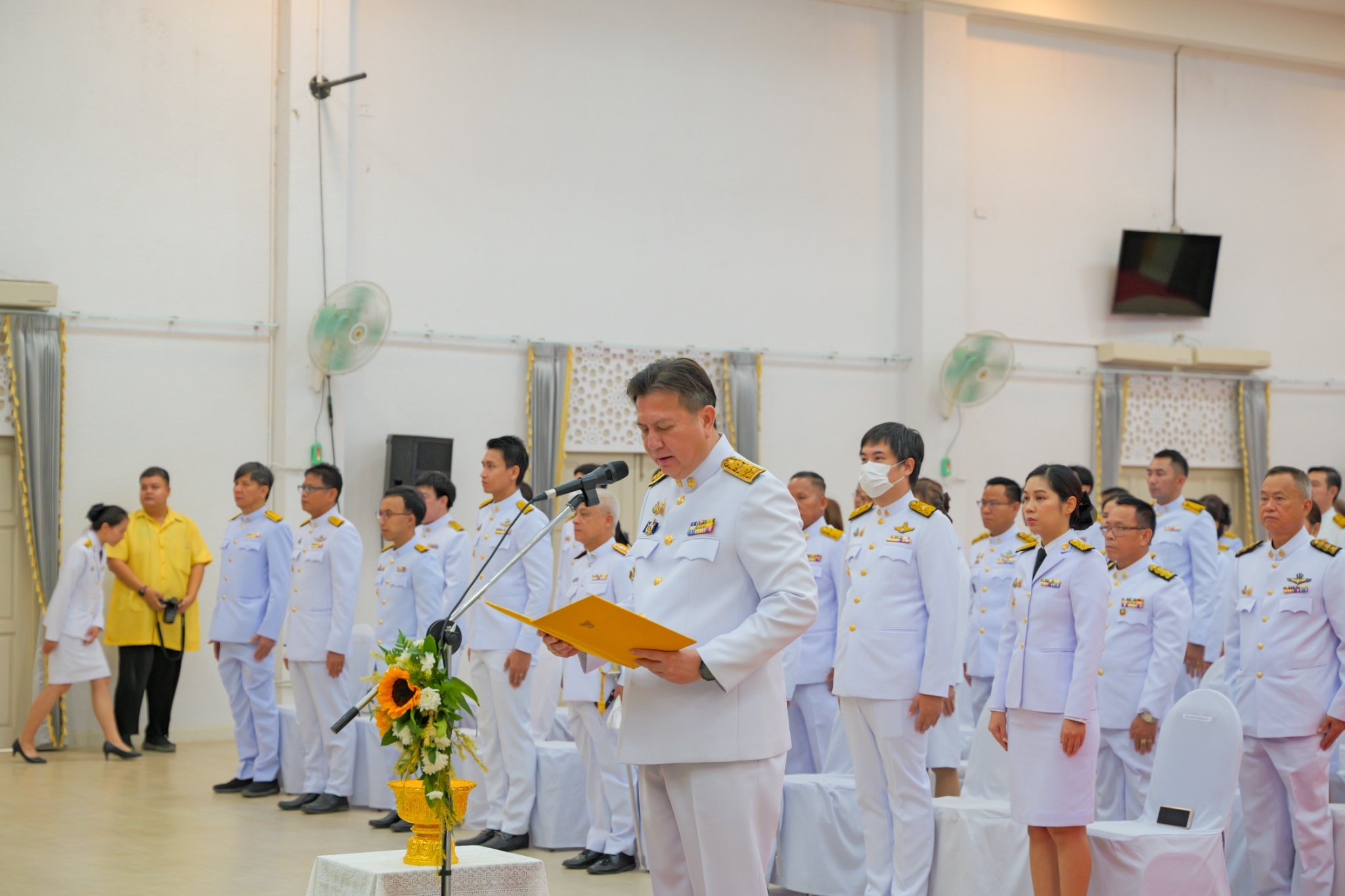 พช.กำแพงเพชร ร่วมพิธีวางพานพุ่มดอกไม้และถวายราชสดุดีเนื่องในวันที่ระลึกพระบาทสมเด็จพระพุทธเลิศหล้านภาลัย ประจำปี 2568