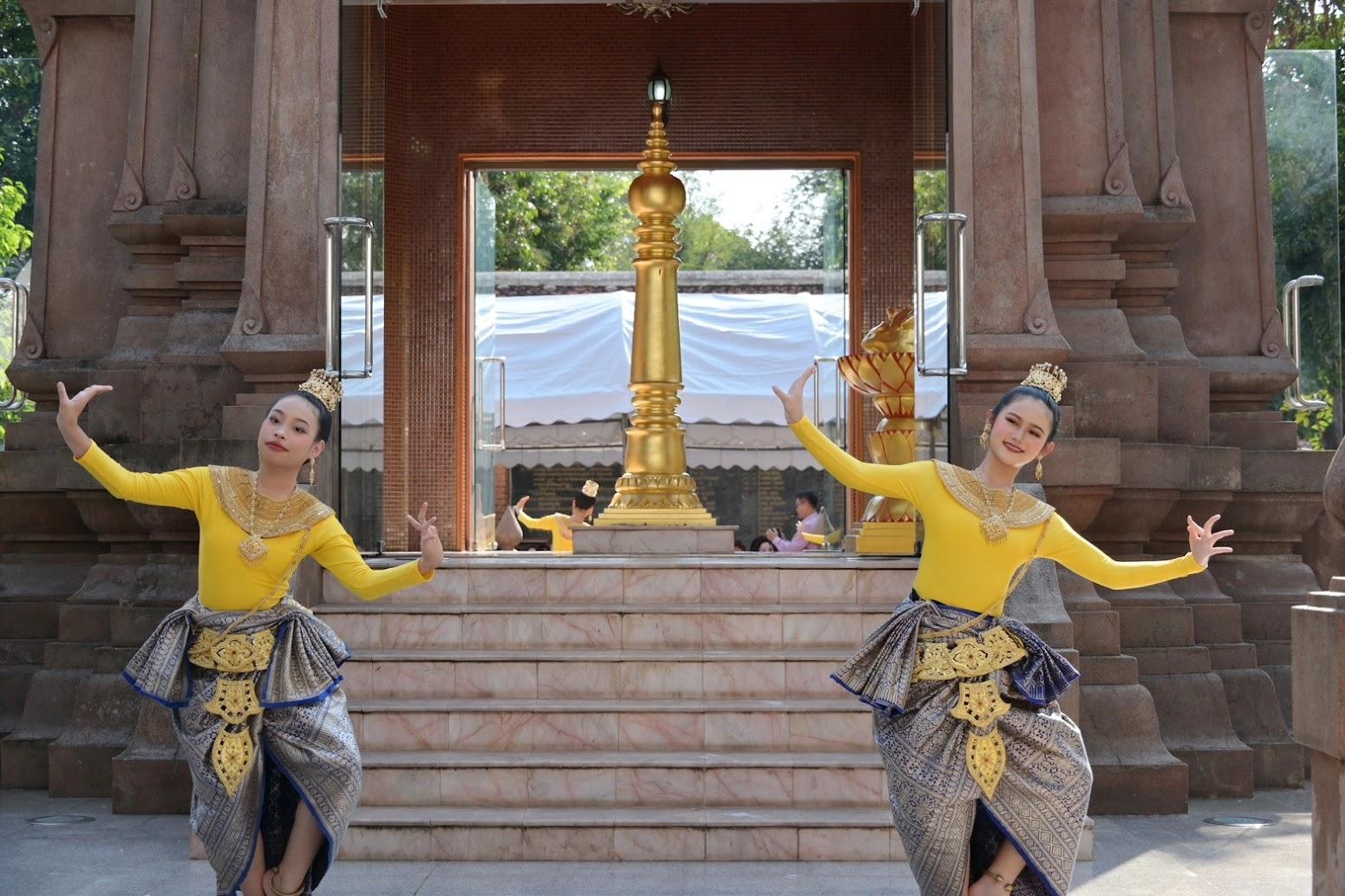 พช.กำแพงเพชร ร่วมพิธีบวงสรวงบูรณะศาลเจ้าหลักเมืองกำแพงเพชร (ก่อนบูรณะ)
