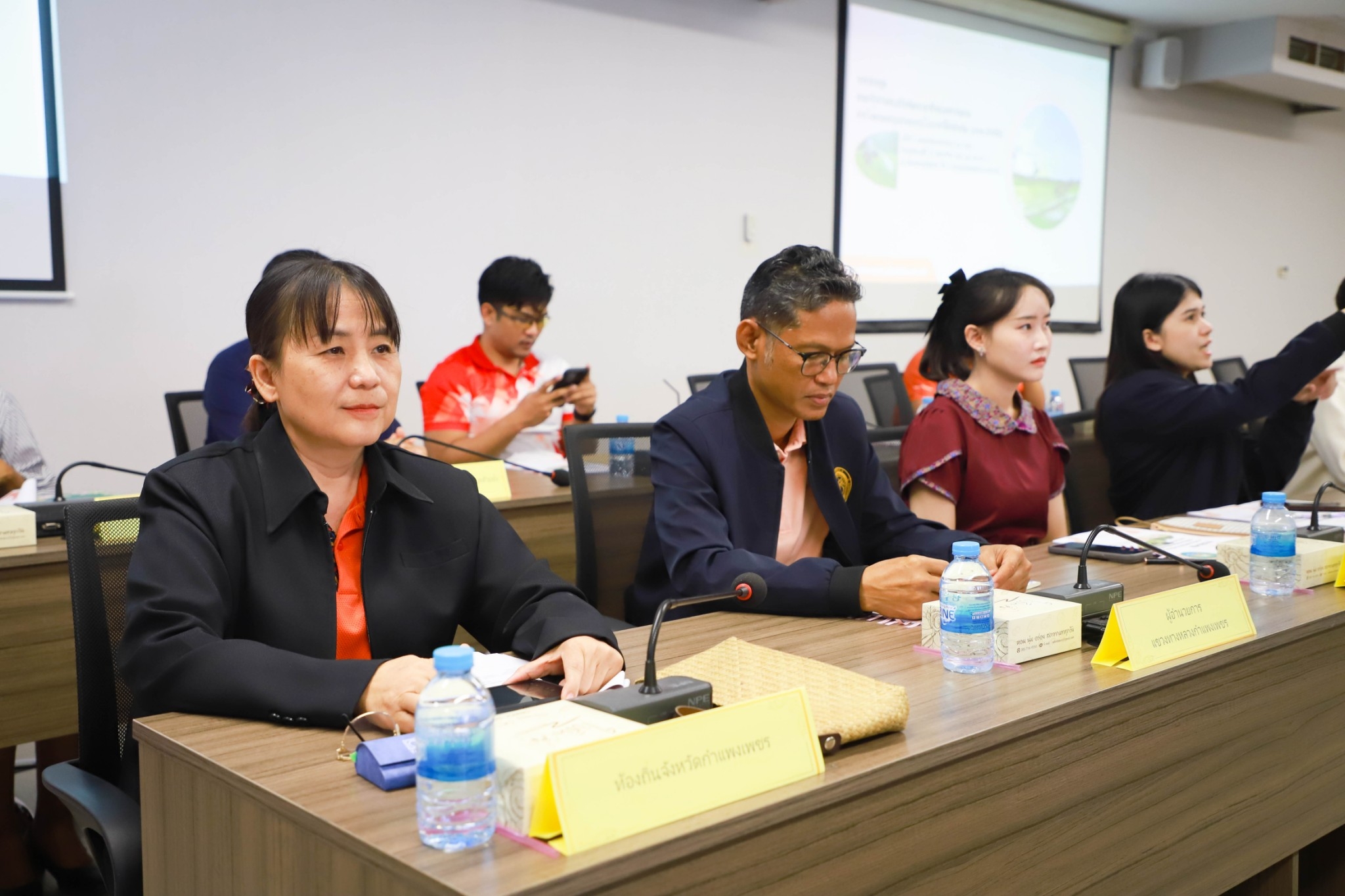 พช.กำแพงเพชร ร่วมการประชุมคณะทำงานส่งเสริมพัฒนาอาชีพและการตลาด ภายใต้คณะอนุกรรมการนโยบายที่ดินจังหวัด (คทช.จังหวัด) ครั้งที่ 2/2568