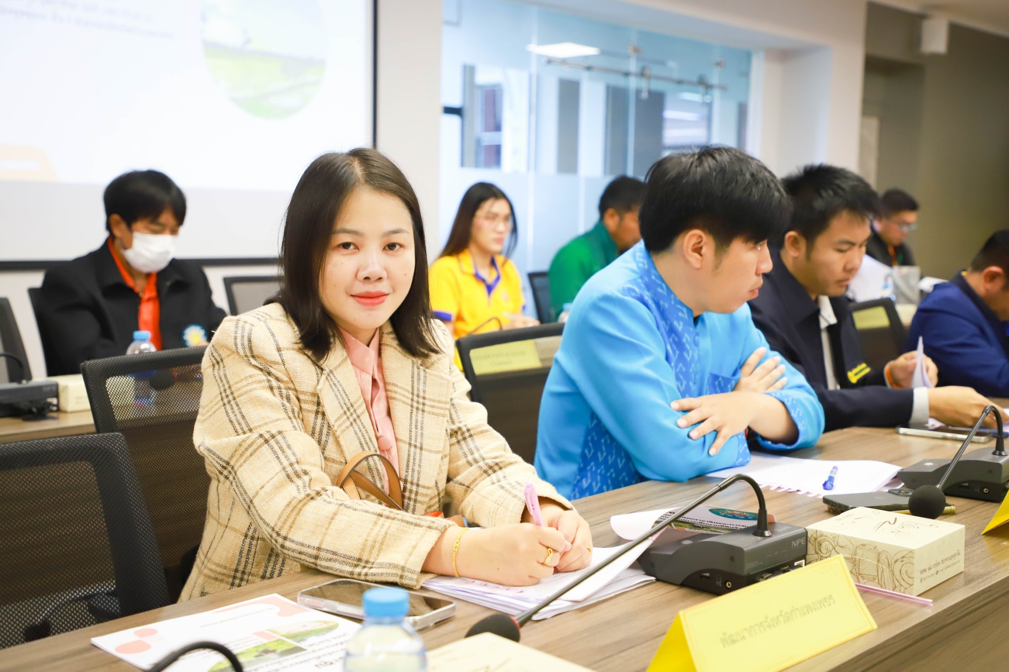พช.กำแพงเพชร ร่วมการประชุมคณะทำงานส่งเสริมพัฒนาอาชีพและการตลาด ภายใต้คณะอนุกรรมการนโยบายที่ดินจังหวัด (คทช.จังหวัด) ครั้งที่ 2/2568