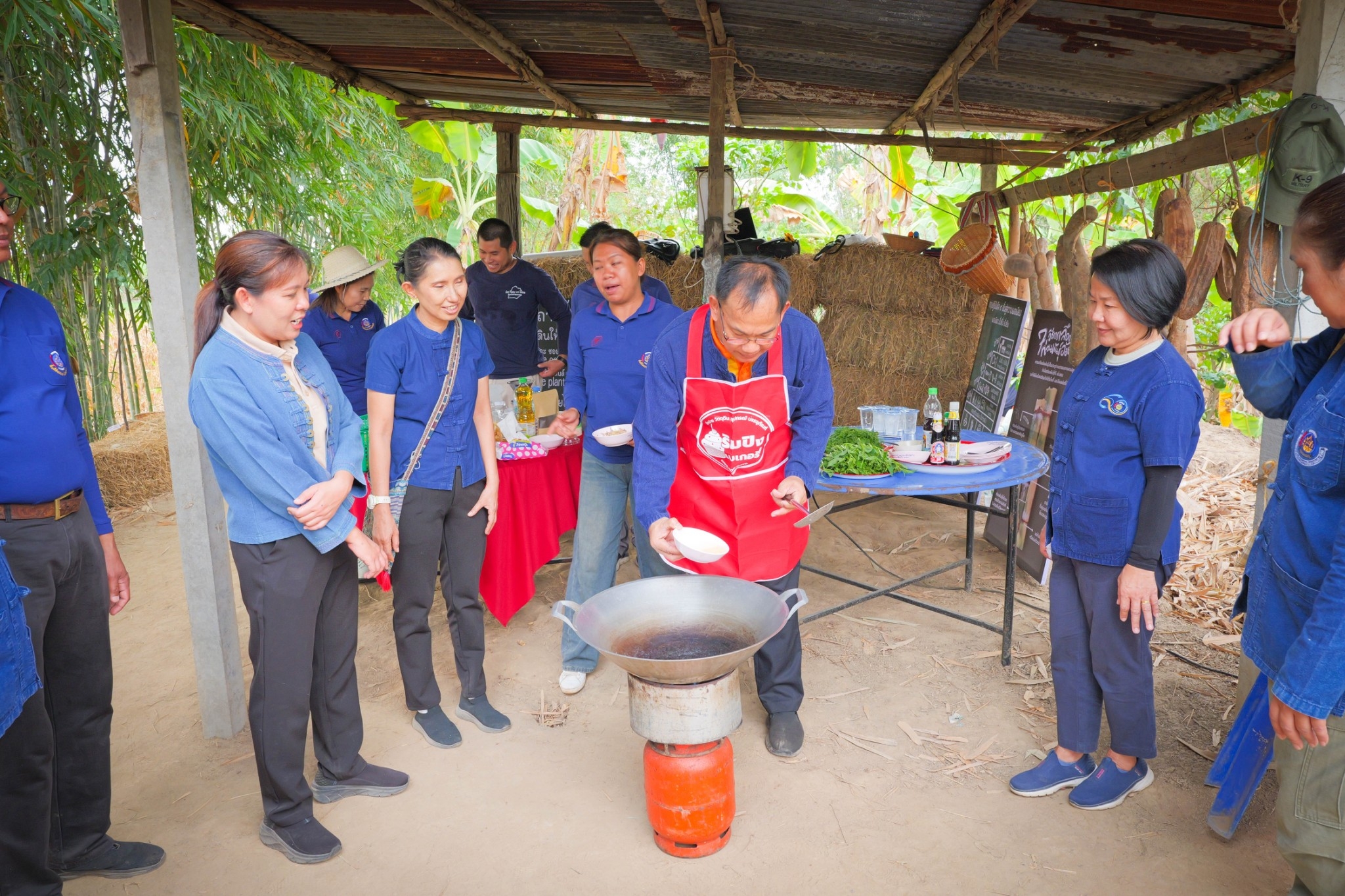 พช.กำแพงเพชร จัดกิจกรรมเอามื้อสามัคคี ทำความดีถวายเป็นพระราชกุศล ระดับจังหวัดประจำเดือนกุมภาพันธ์ 2568