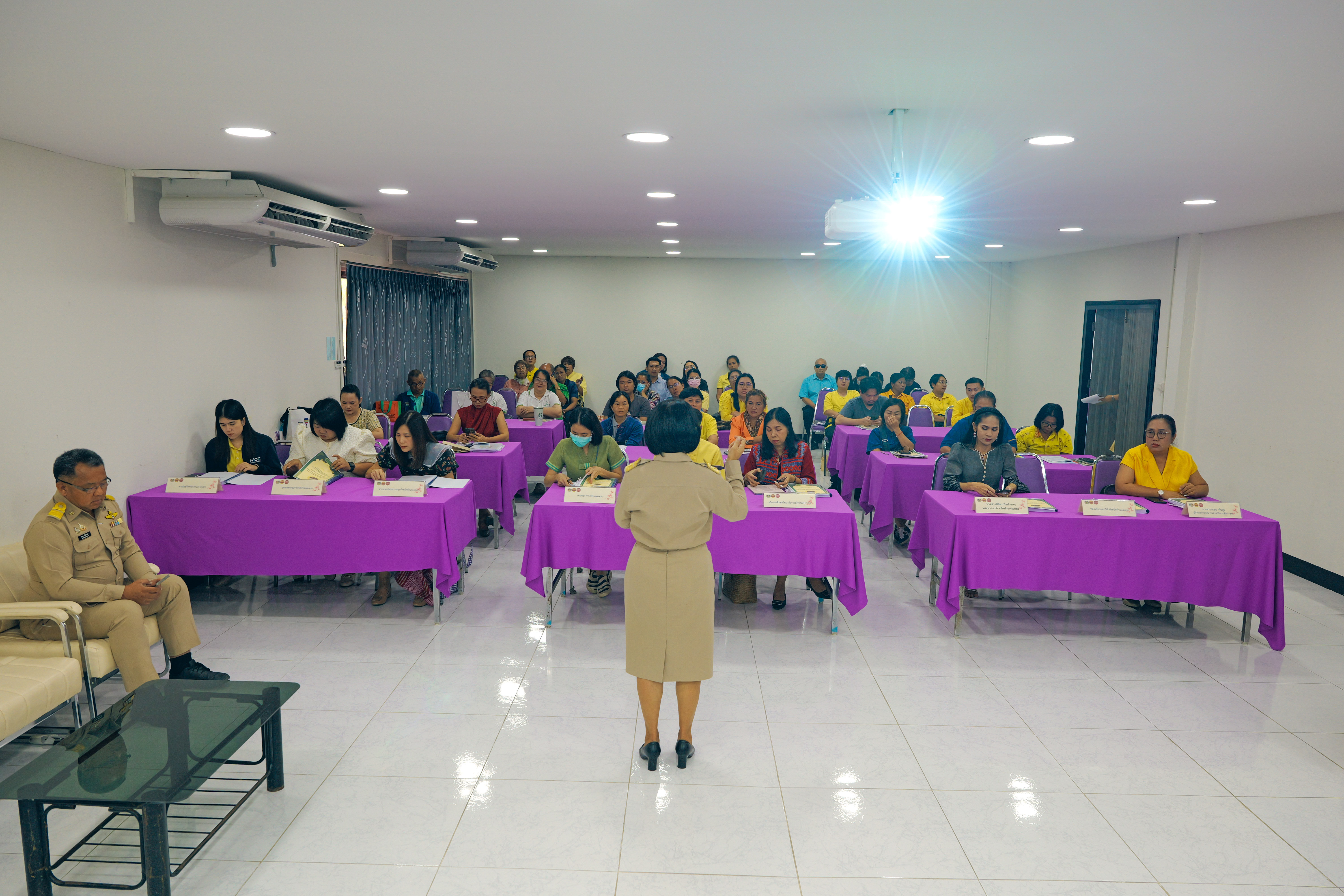 พช.กำแพงเพชร จัดการประชุมคัดสรรสุดยอดผลิตภัณฑ์ OTOP เด่น จังหวัด(Provincial Star OTOP : PSO)