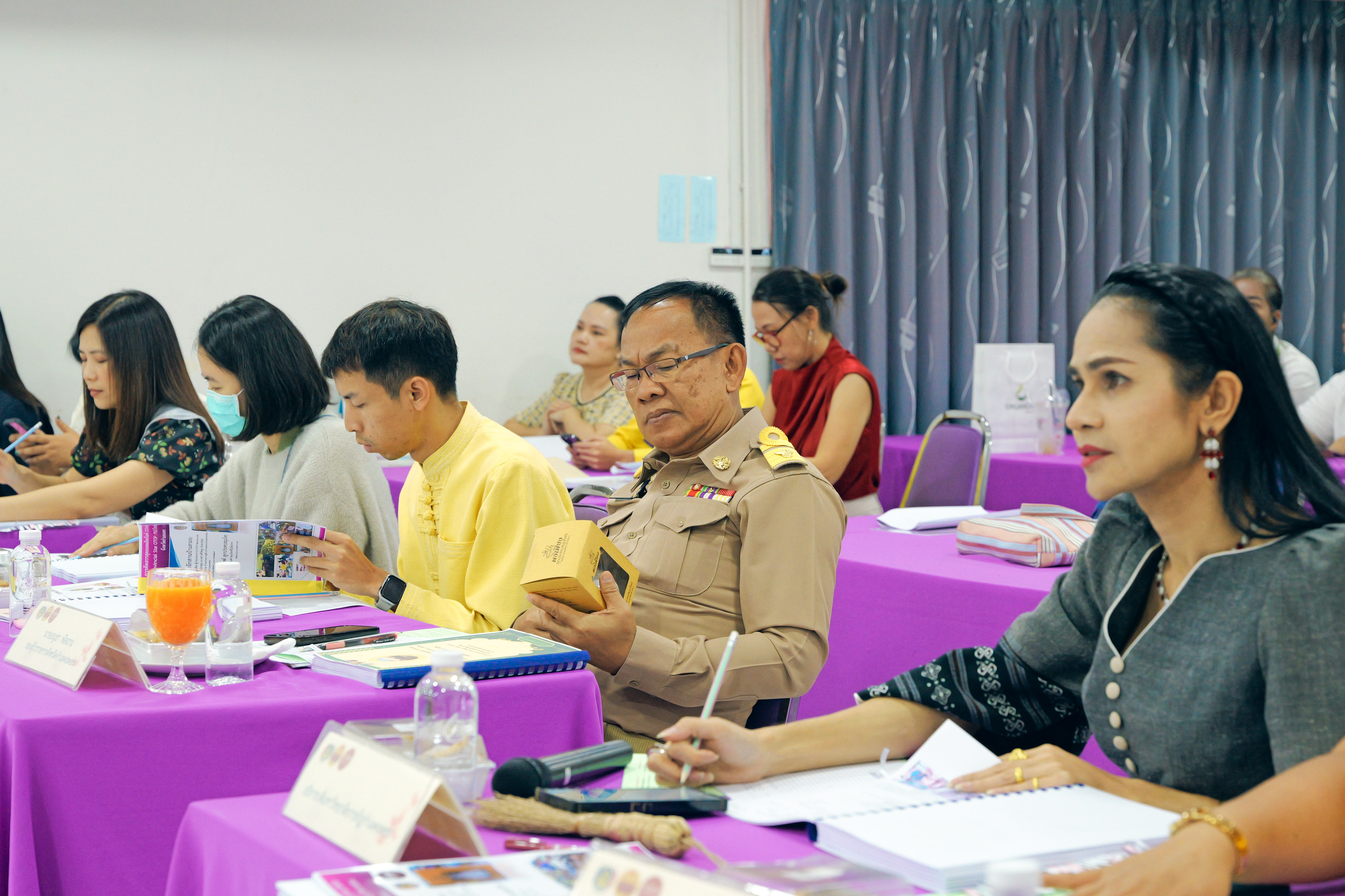 พช.กำแพงเพชร จัดการประชุมคัดสรรสุดยอดผลิตภัณฑ์ OTOP เด่น จังหวัด(Provincial Star OTOP : PSO)