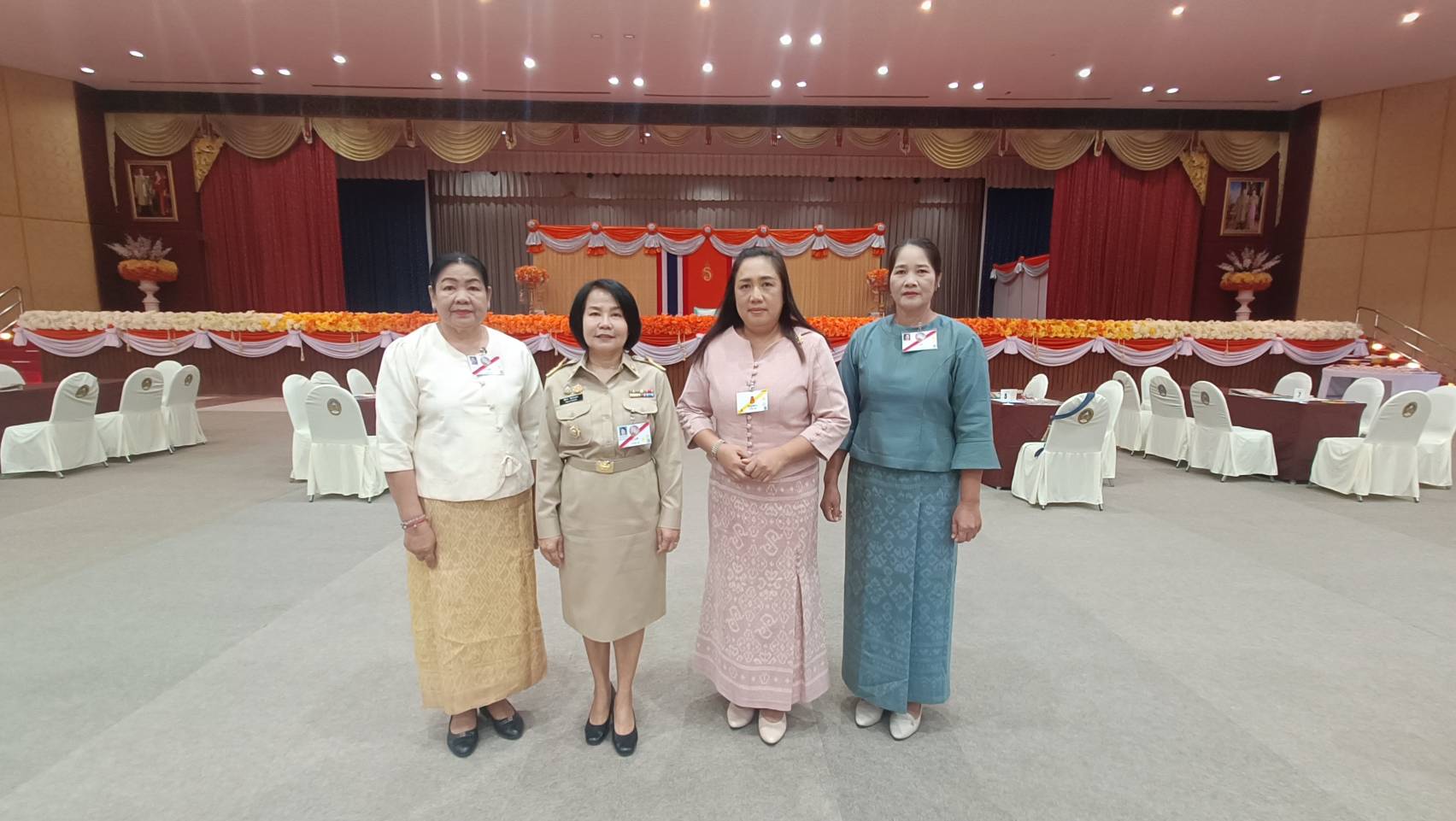 พช.กำแพงเพชร ร่วมรับเสด็จสมเด็จสมเด็จพระเจ้าลูกเธอ เจ้าฟ้าสิริวัณณวรี นารีรัตนราชกัญญา เสด็จทอดพระเนตรนิทรรศการและการจัดแสดงผลงานภูมิปัญญาผ้าไทยและงานหัตกรรมชุมชน ภาคเหนือ