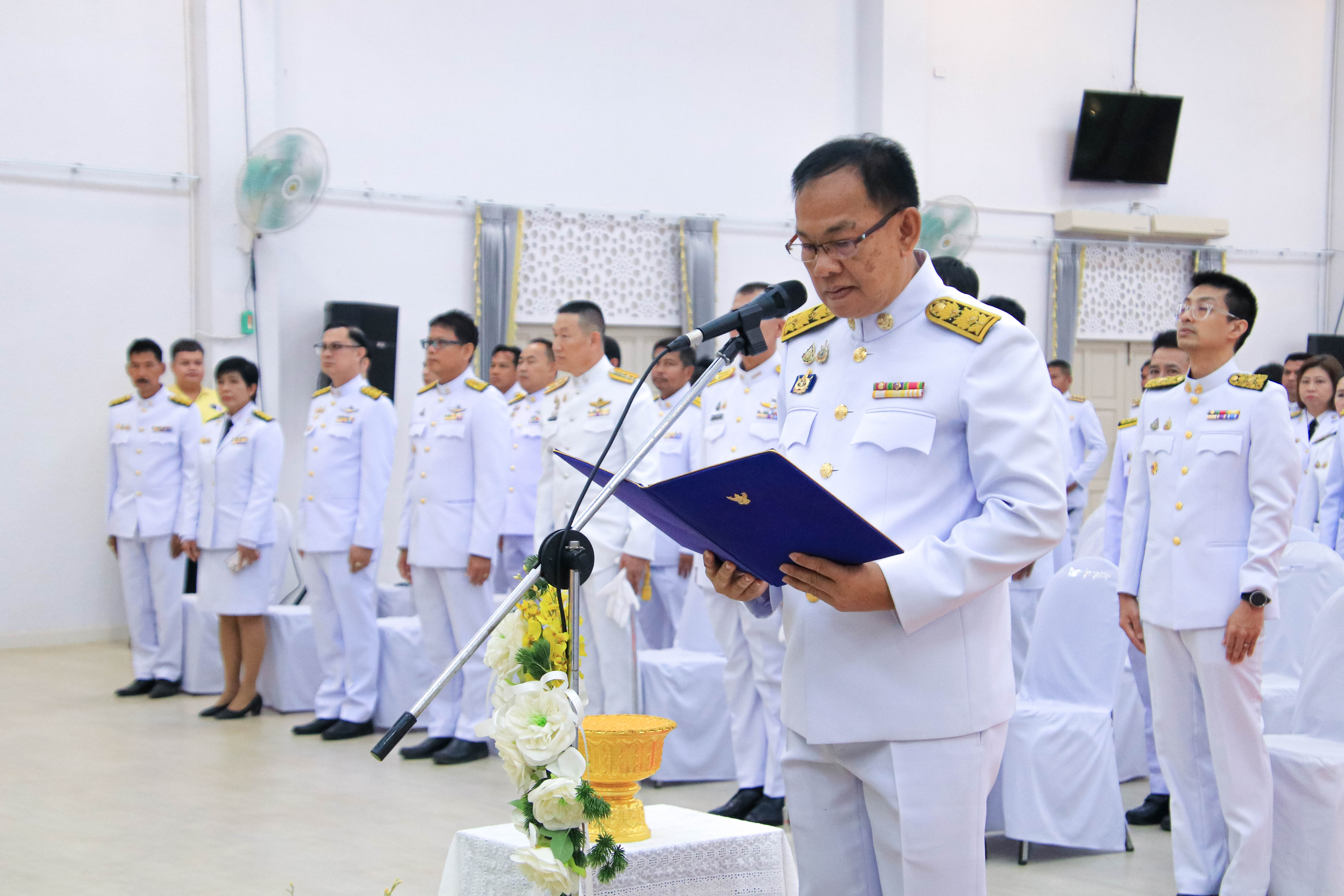 พช.กำแพงเพชร ร่วมพิธีพิธีถวายราชสักการะแด่พระบาทสมเด็จพระบรมชนกาธิเบศร มหาภูมิพลอดุลยเดชมหาราช บรมนาถบพิตร “พระบิดาแห่งมาตรฐานการช่างไทย” เนื่องใน “วันมาตรฐานฝีมือแรงงานแห่งชาติ”