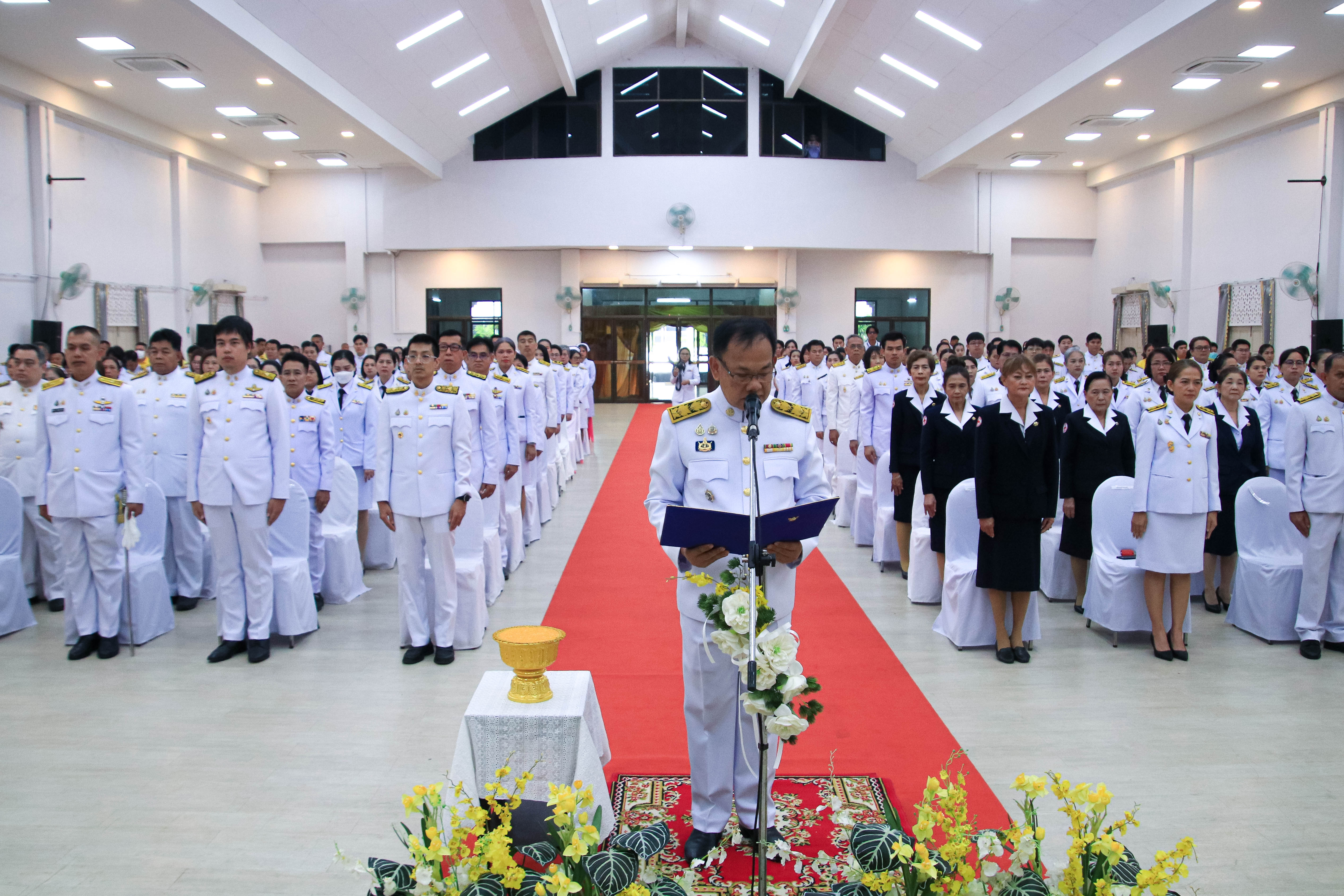 พช.กำแพงเพชร ร่วมพิธีพิธีถวายราชสักการะแด่พระบาทสมเด็จพระบรมชนกาธิเบศร มหาภูมิพลอดุลยเดชมหาราช บรมนาถบพิตร “พระบิดาแห่งมาตรฐานการช่างไทย” เนื่องใน “วันมาตรฐานฝีมือแรงงานแห่งชาติ”